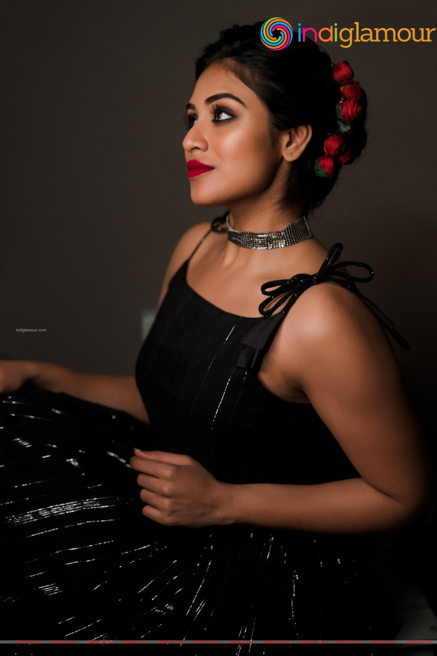 Indhuja Ravichandran Actress hd photo