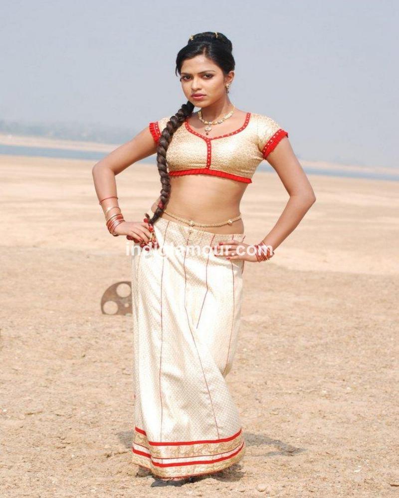 Amala Paul Actress hd photo