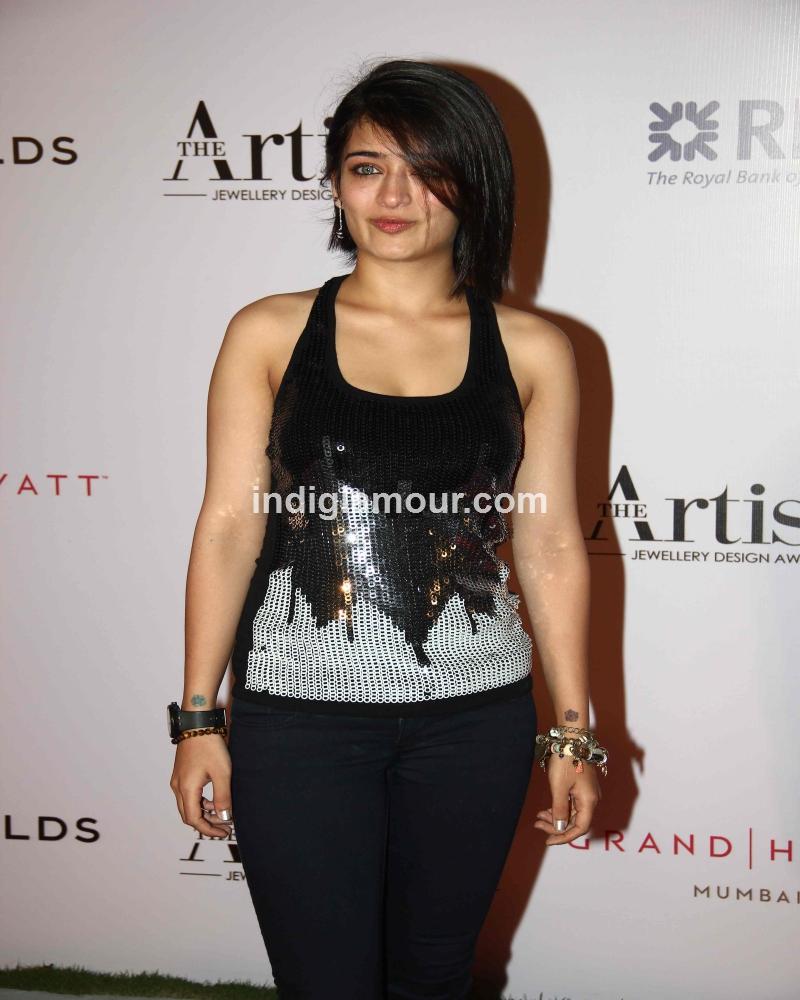 Akshara Haasan Actress hd photo