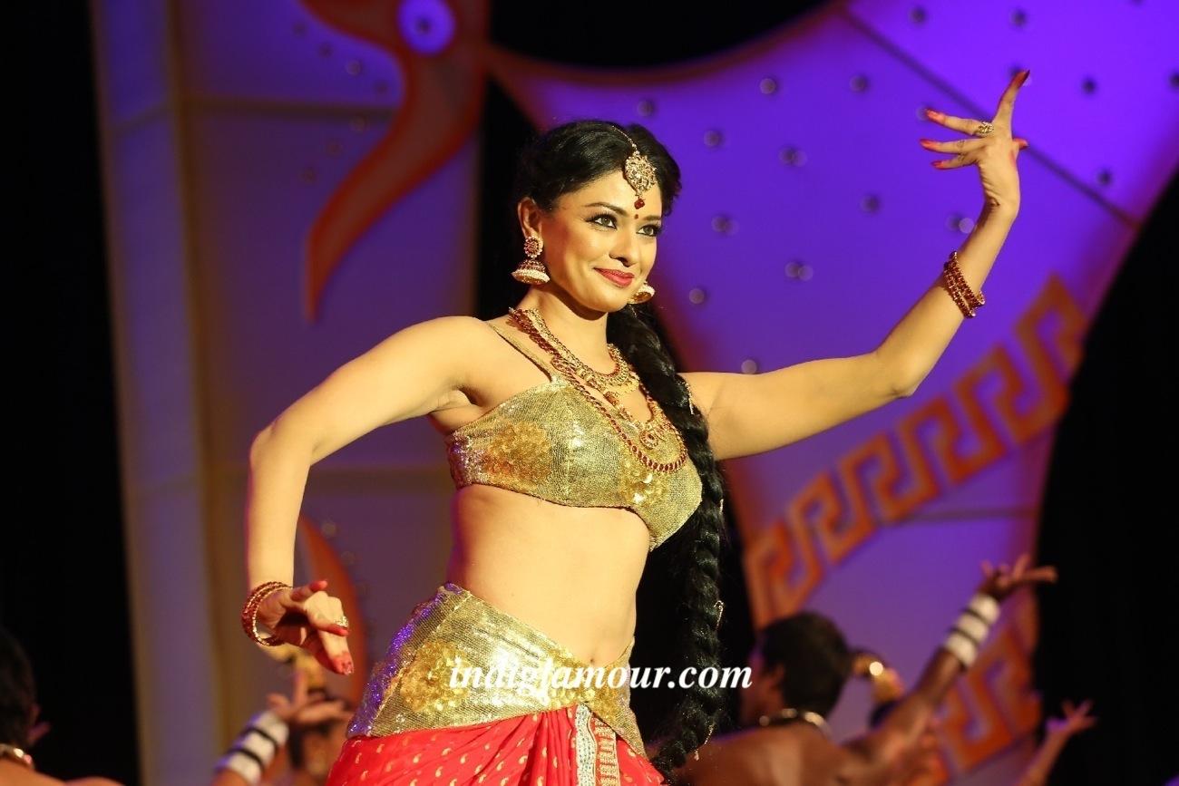 Pooja Kumar Actress hd photo