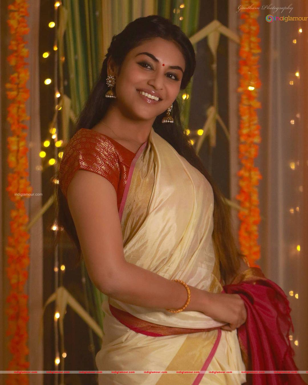 Indhuja Ravichandran Actress hd photo