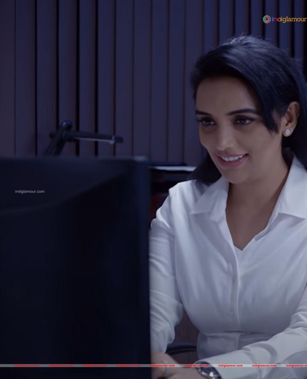 Shweta Menon Actress hd photo