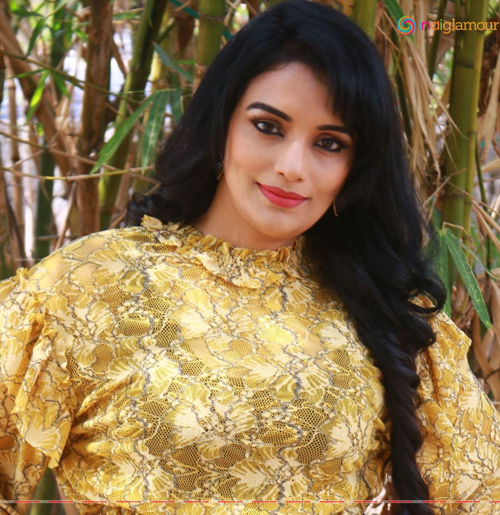 Shweta Menon Actress hd photo