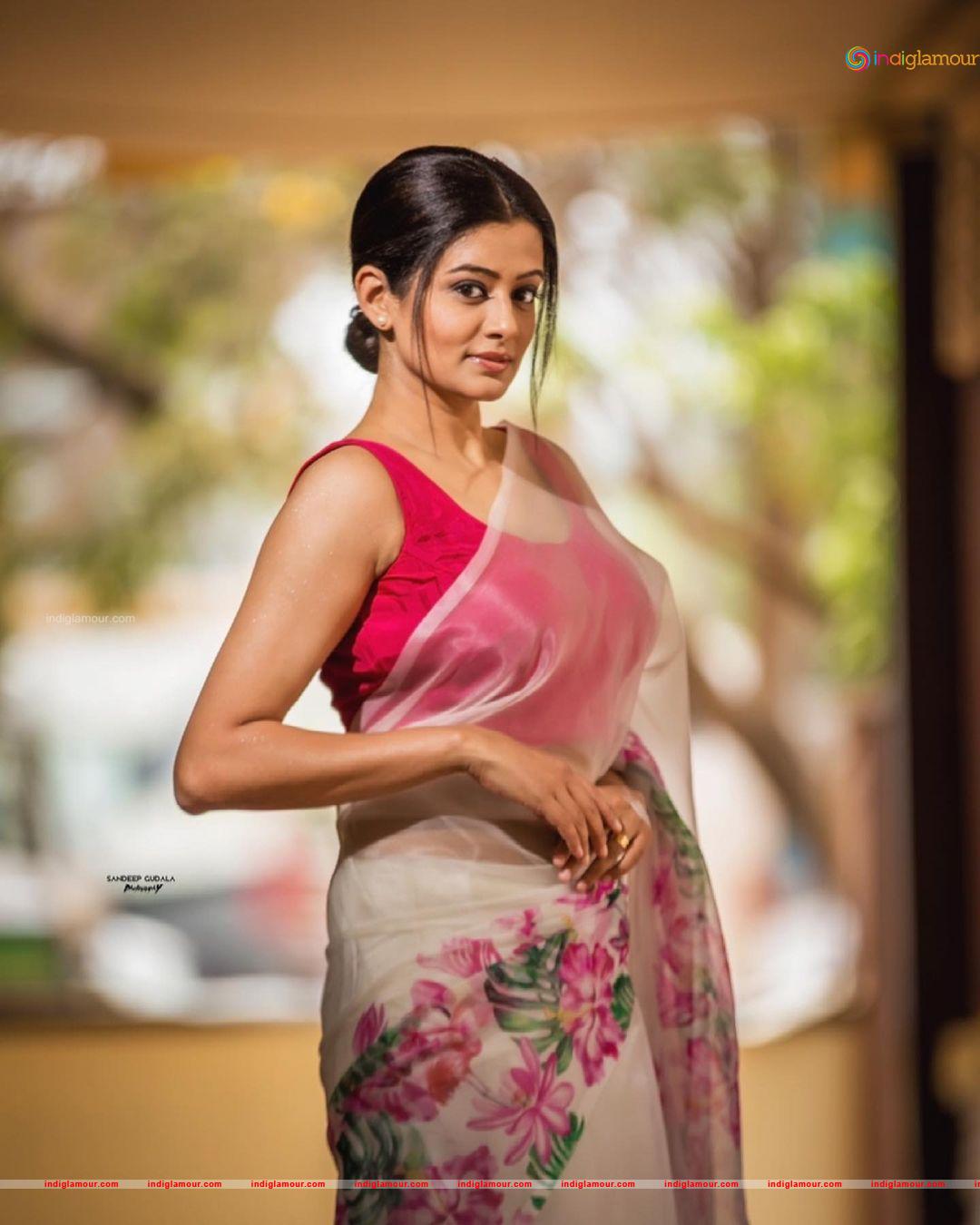Priya Mani Actress hd photo