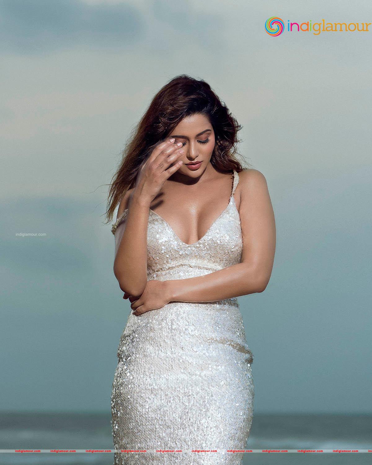 Raiza Wilson Actress hd photo