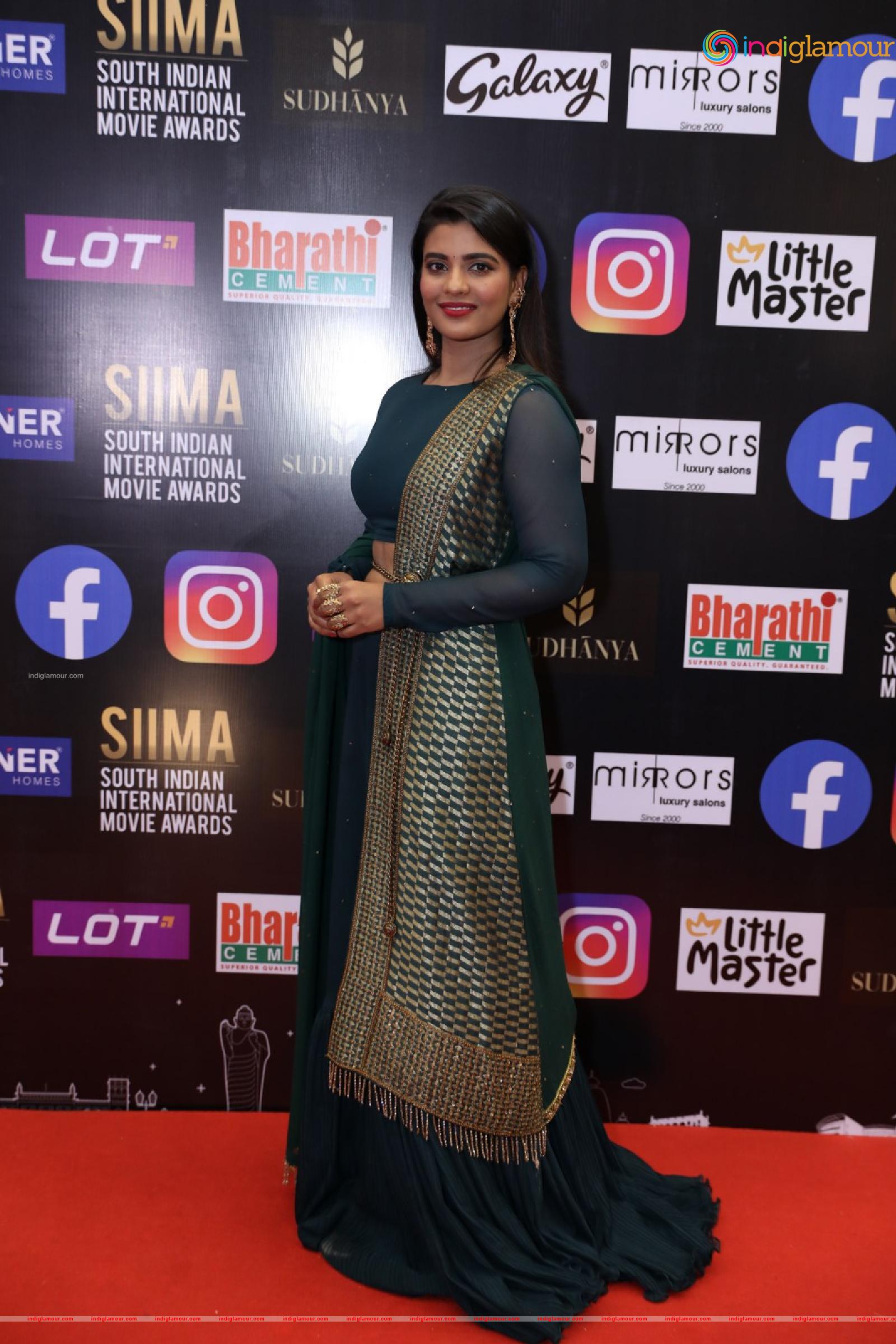 Aishwarya Rajesh Actress hd photo