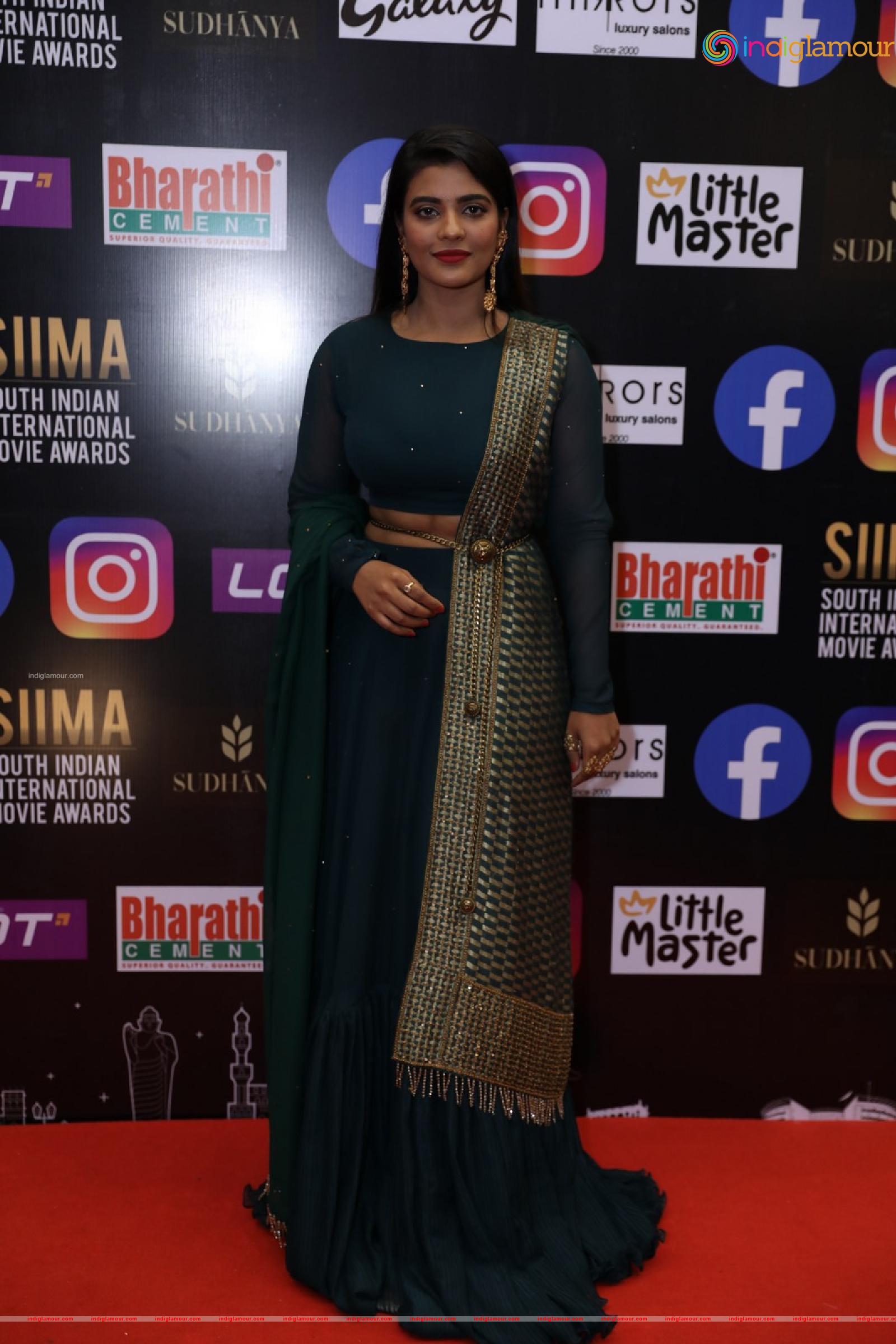 Aishwarya Rajesh Actress hd photo