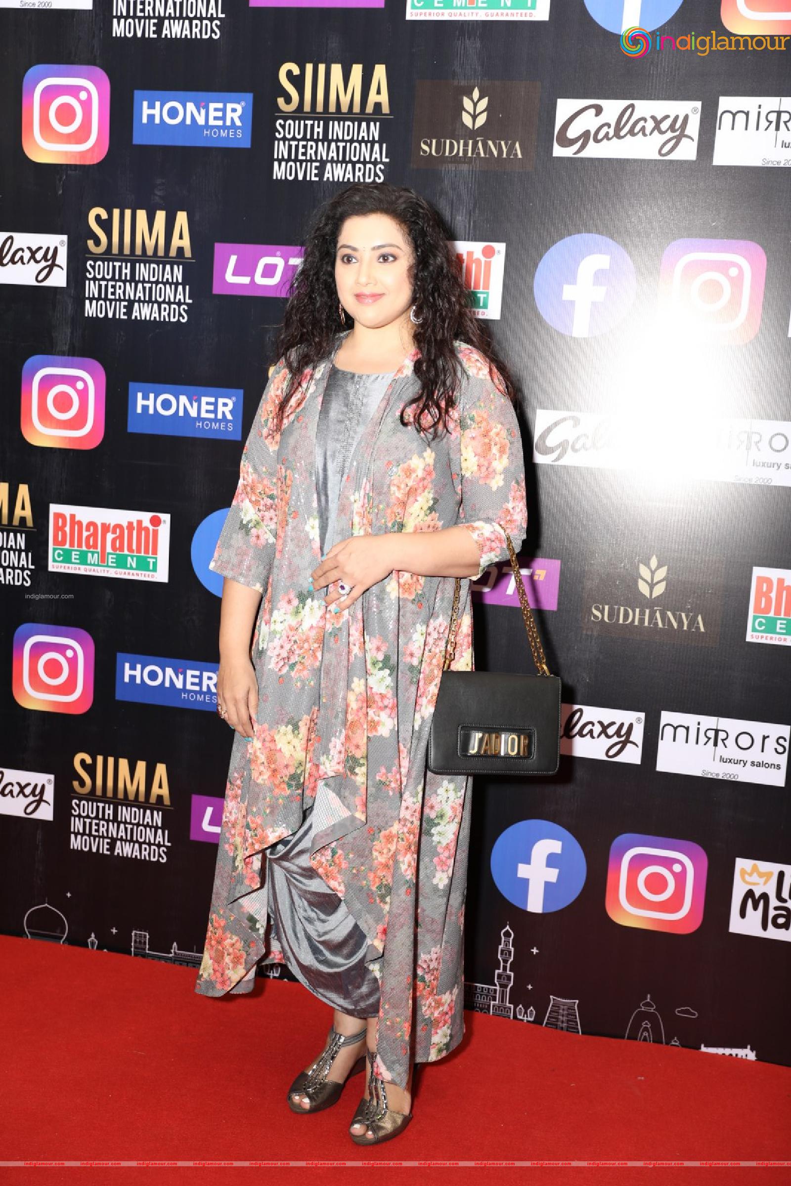 Meena Actress hd photo