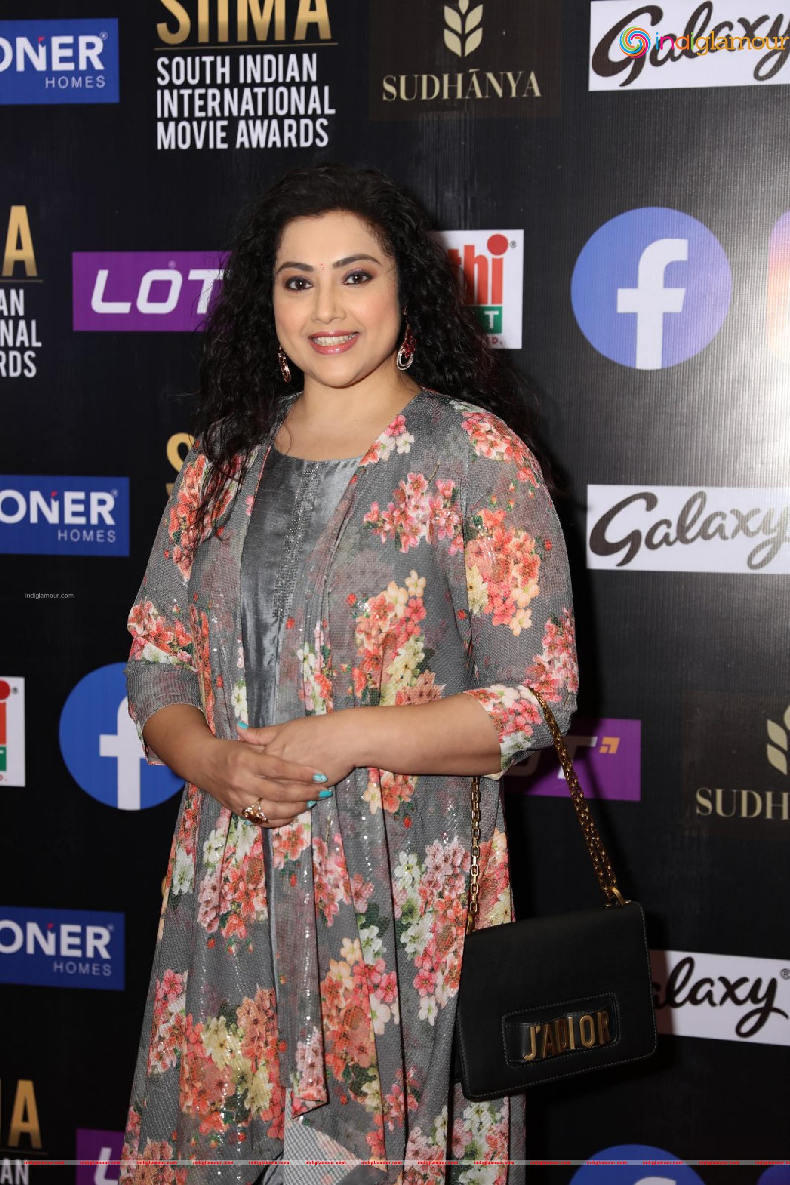 Meena Actress hd photo