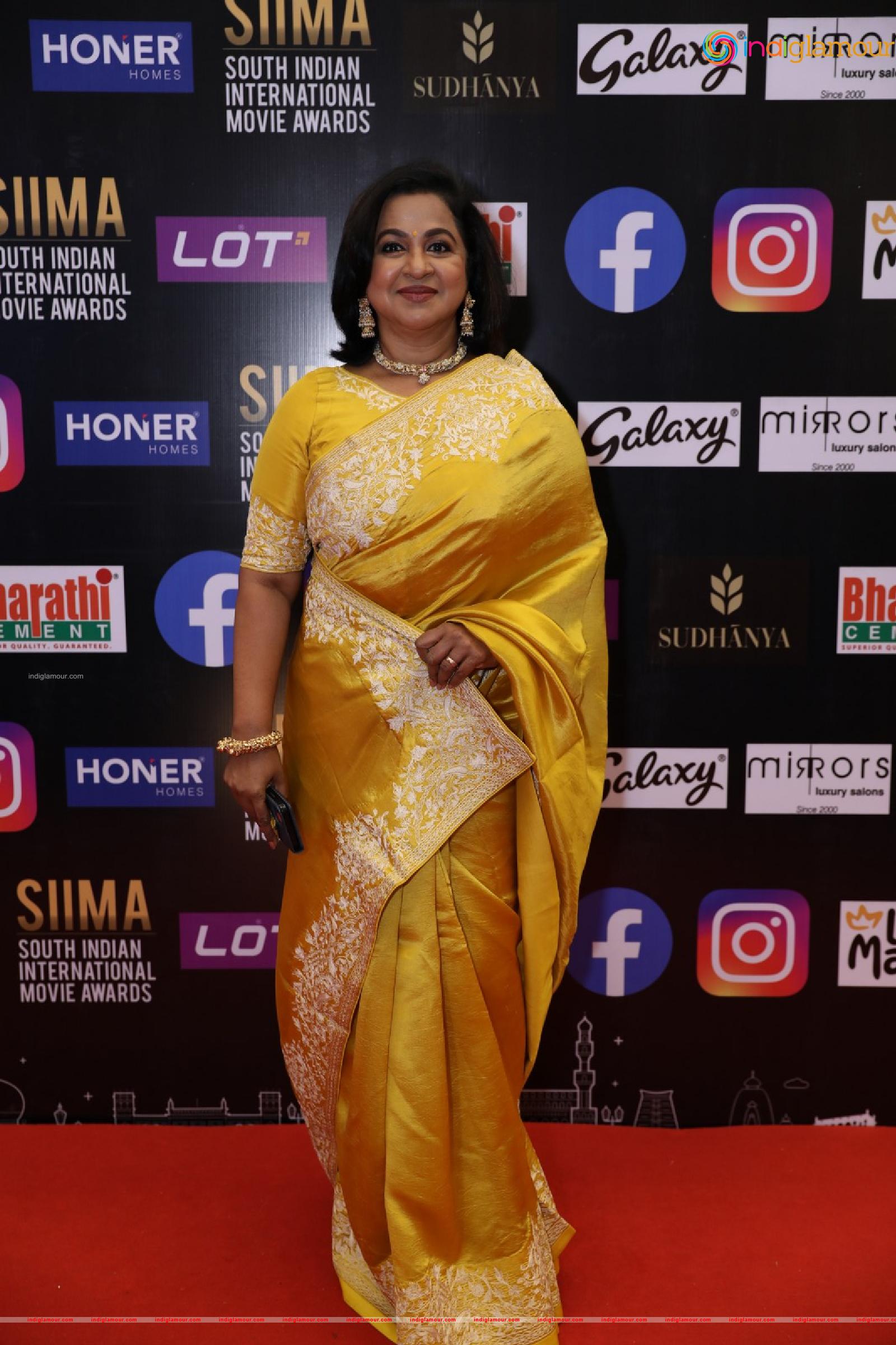 Radhika Actress hd photo