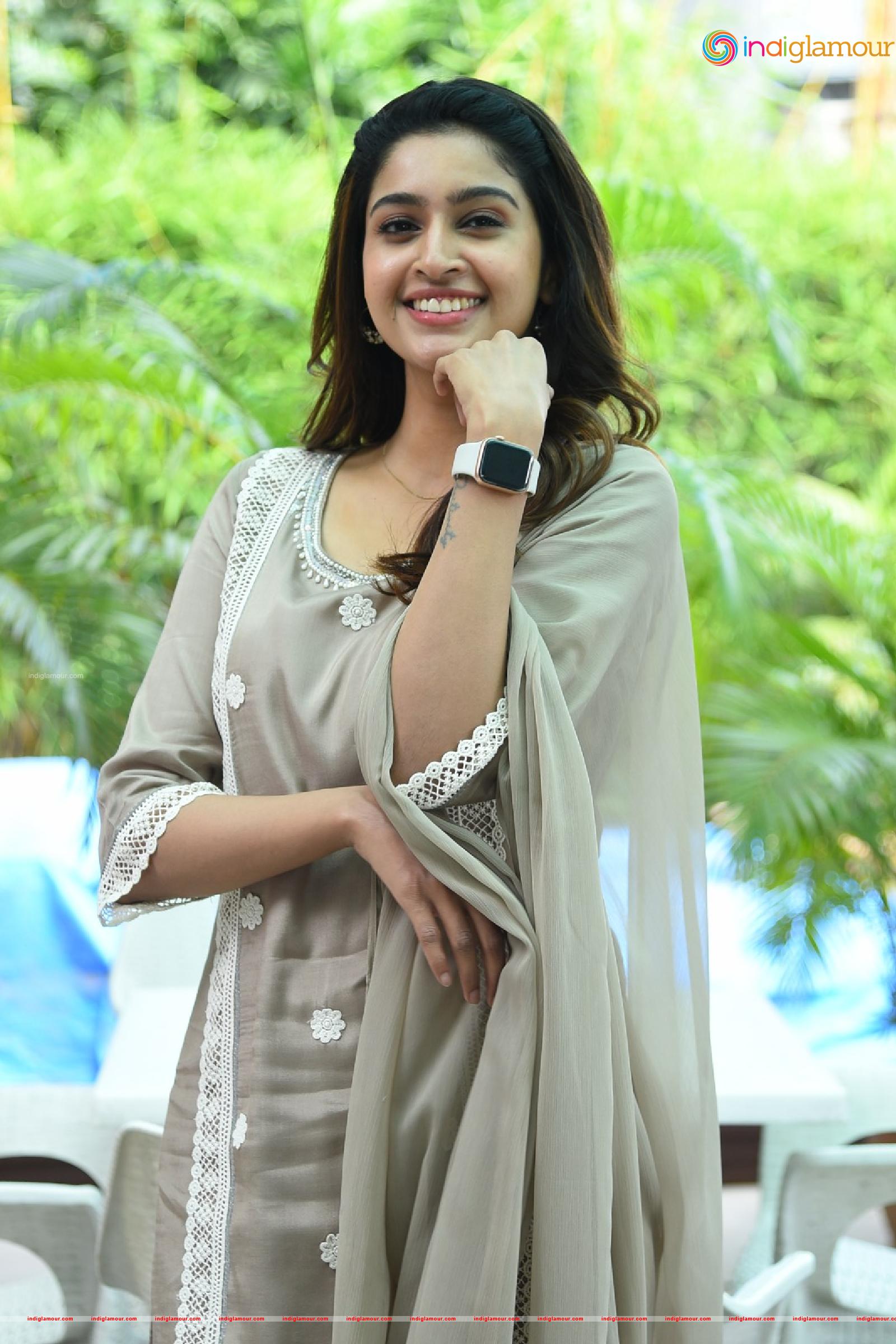 Tanya Ravichandran Actress hd photo