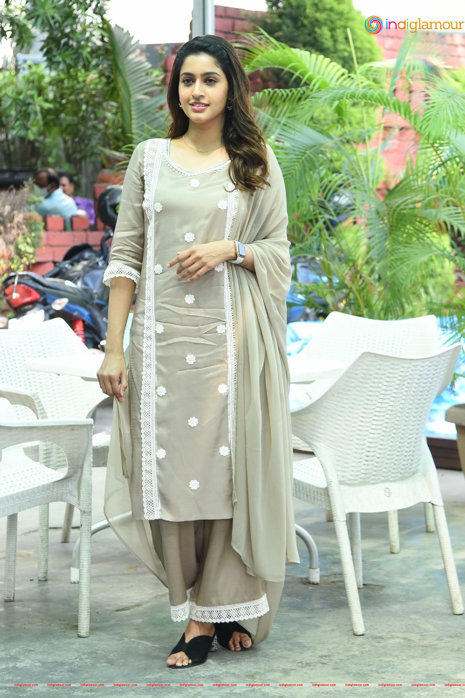 Tanya Ravichandran Actress hd photo