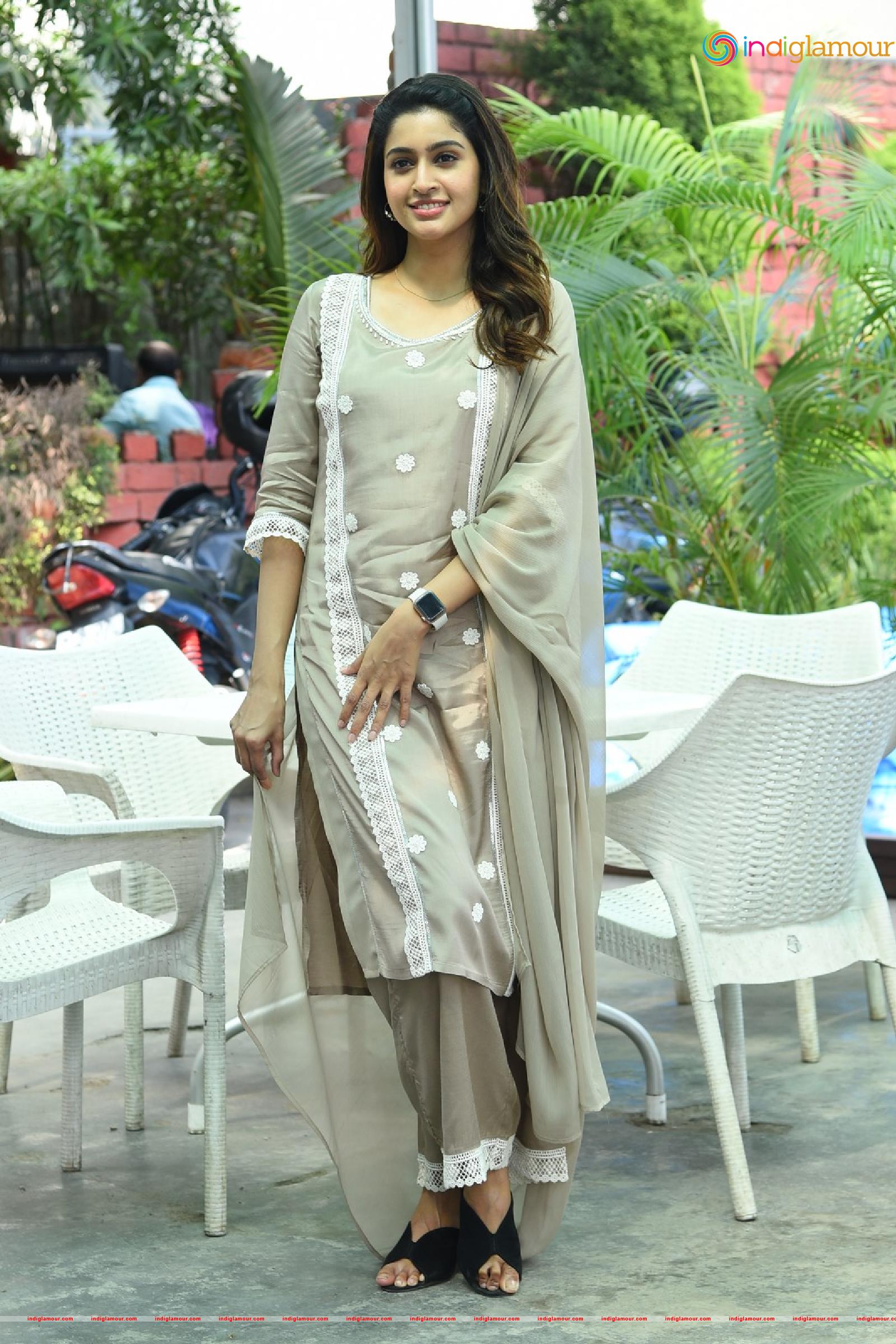 Tanya Ravichandran Actress hd photo