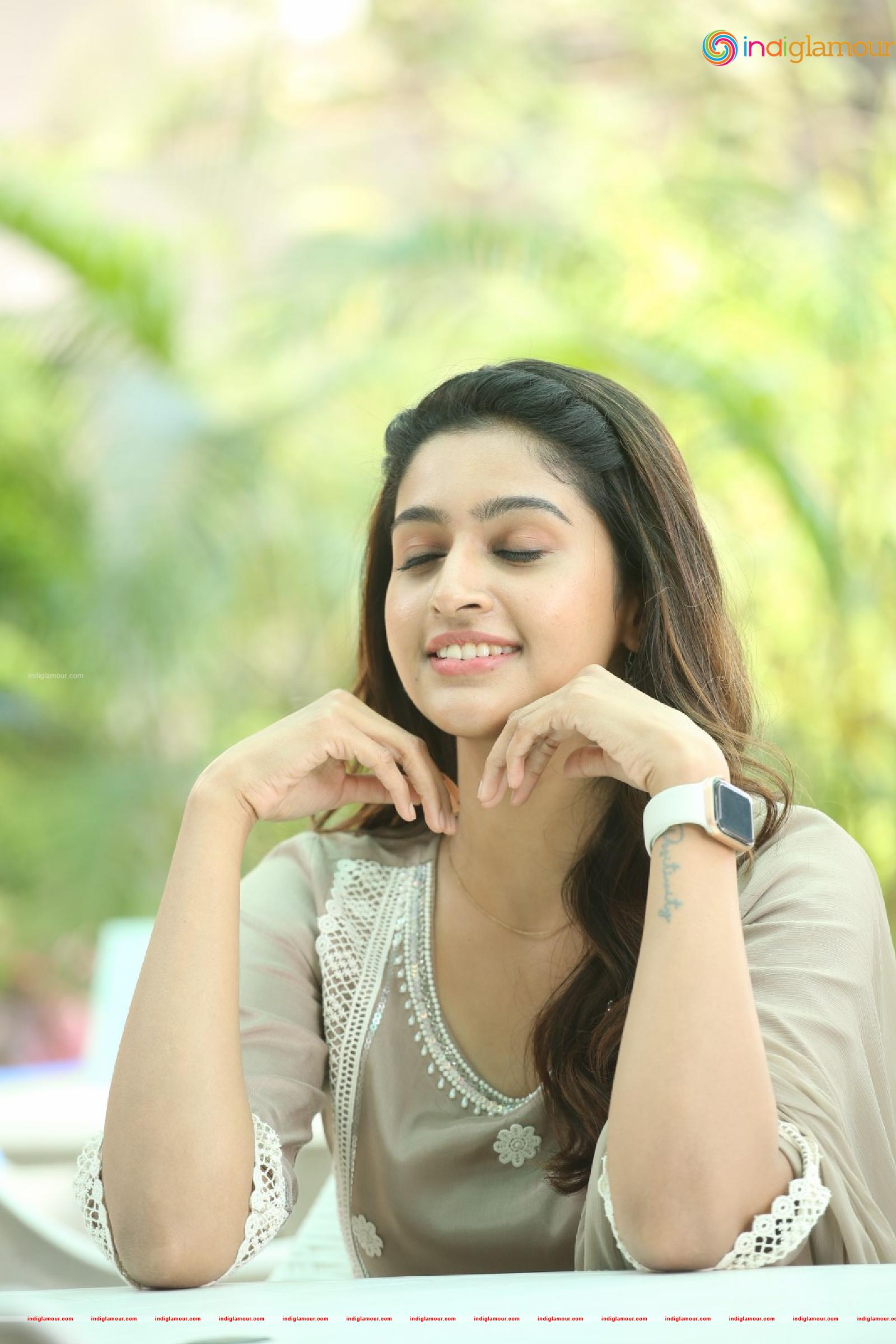 Tanya Ravichandran Actress hd photo