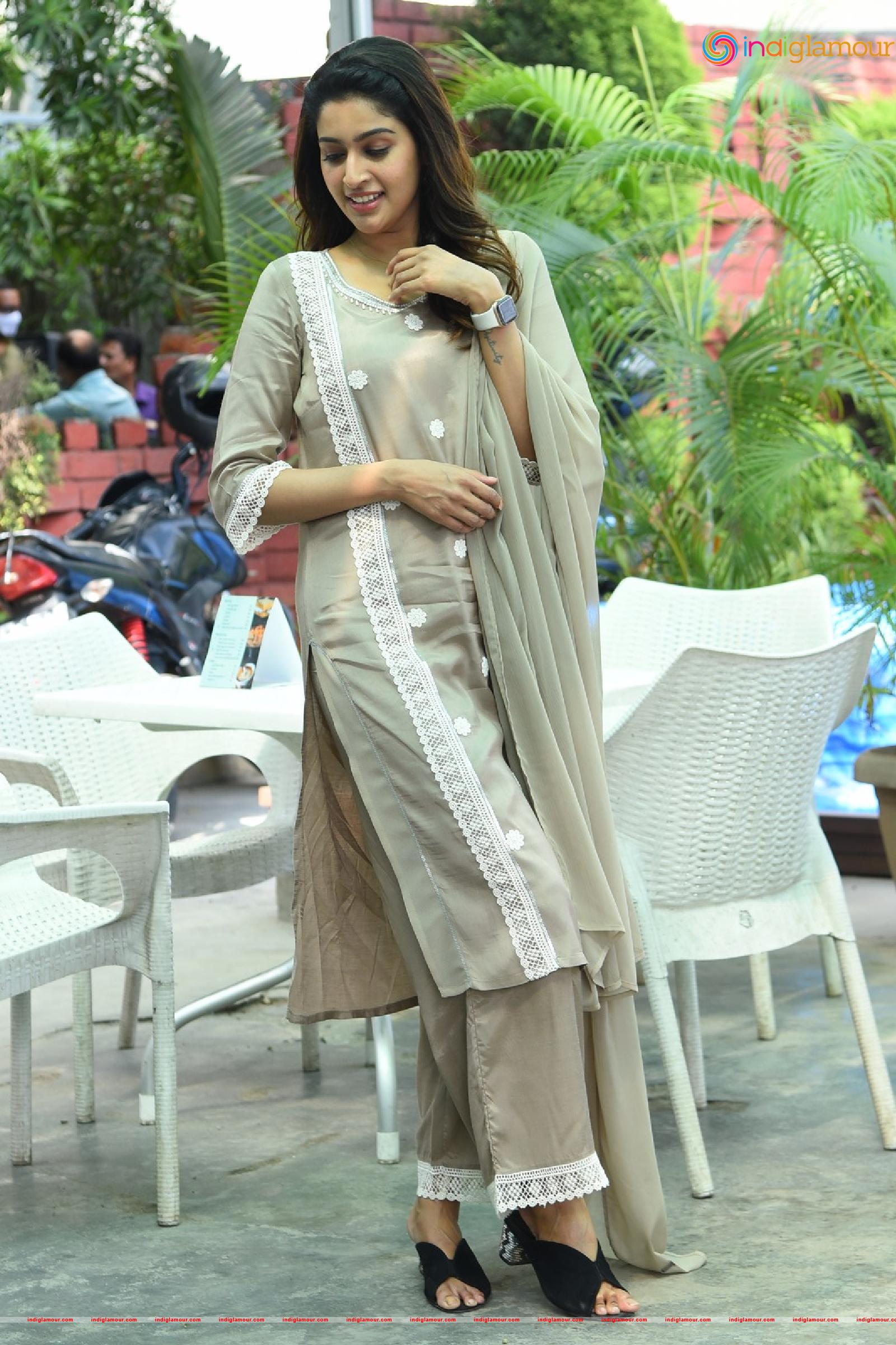 Tanya Ravichandran Actress hd photo