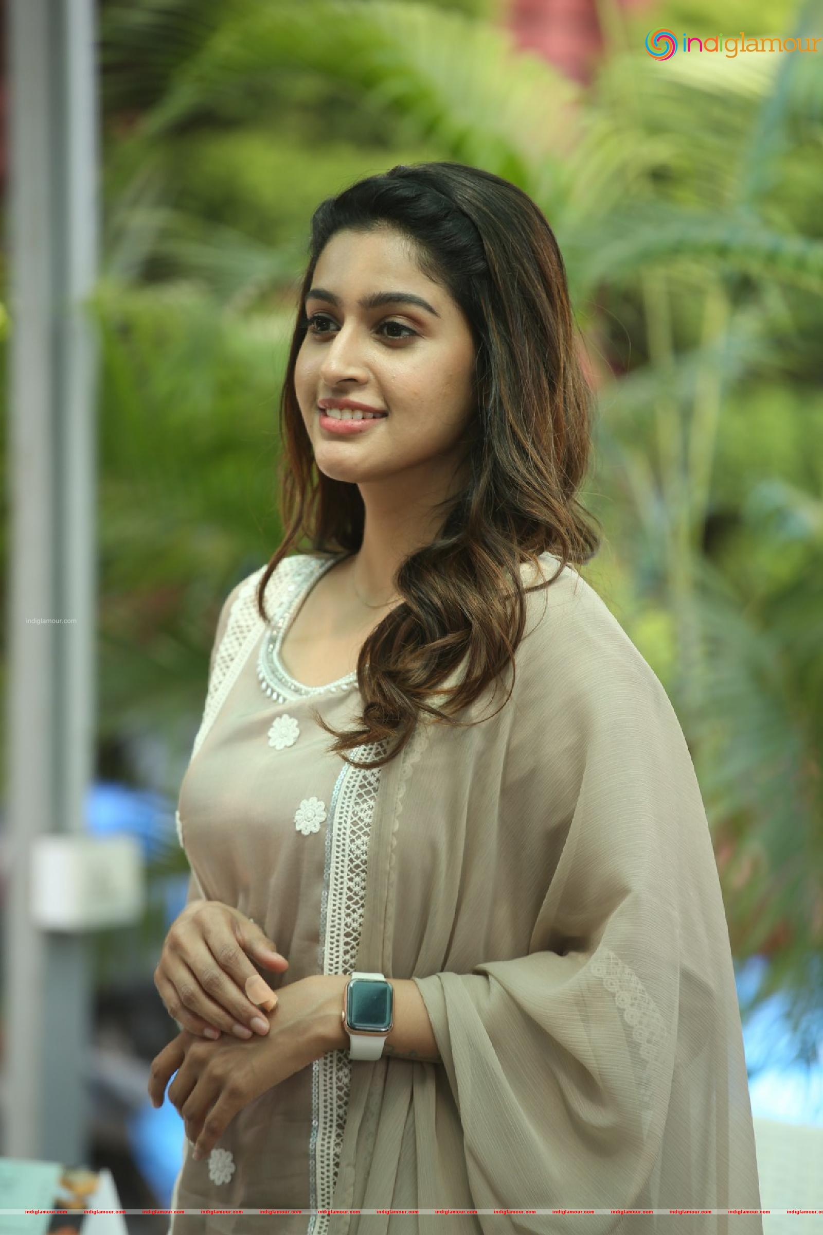 Tanya Ravichandran Actress hd photo