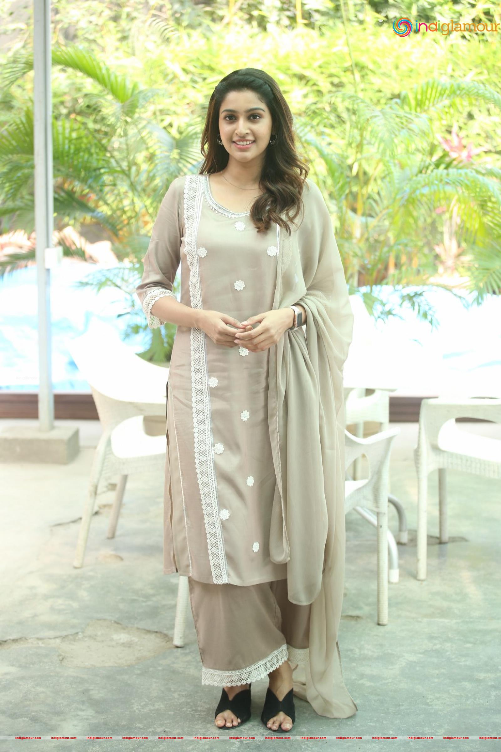Tanya Ravichandran Actress hd photo