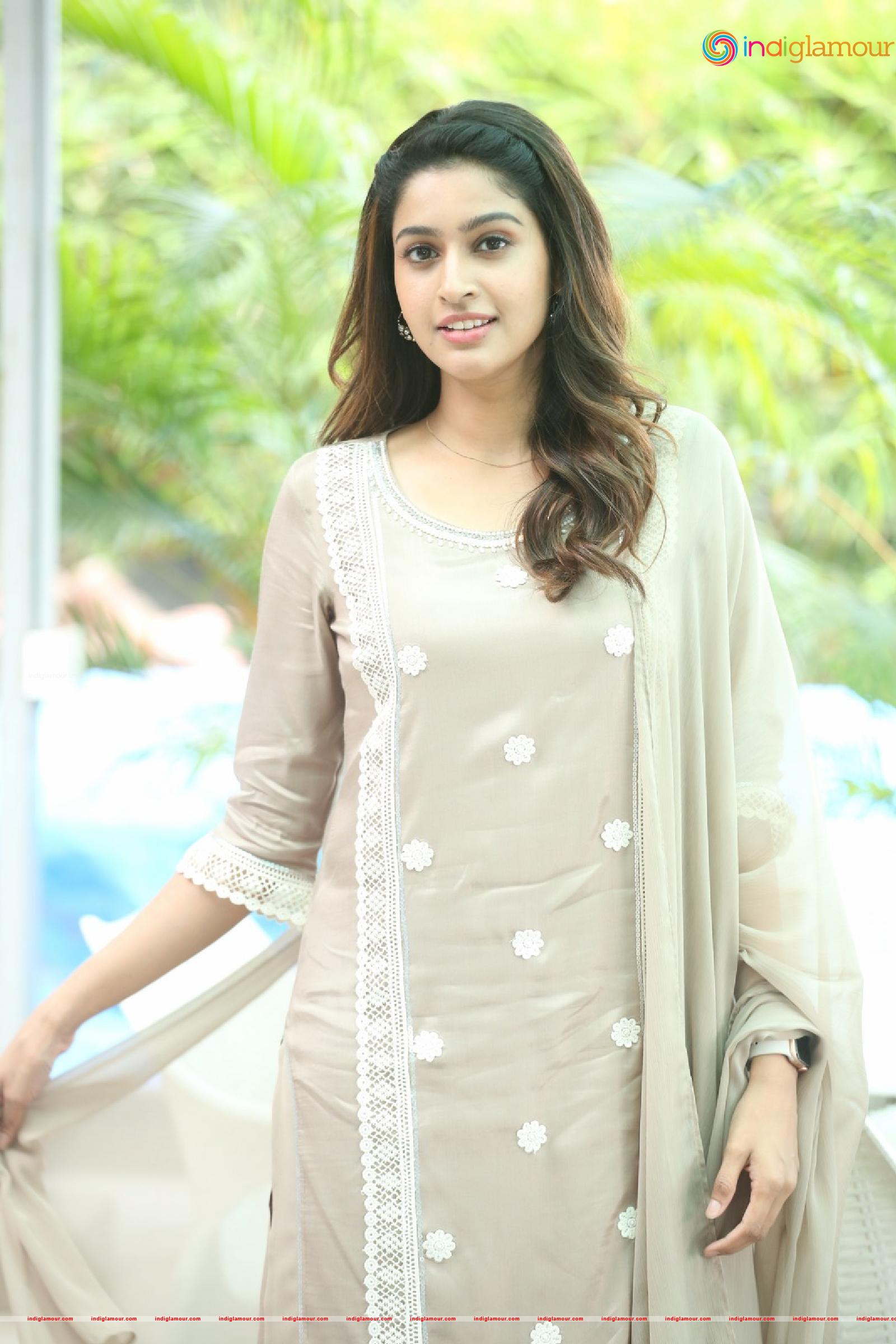 Tanya Ravichandran Actress hd photo