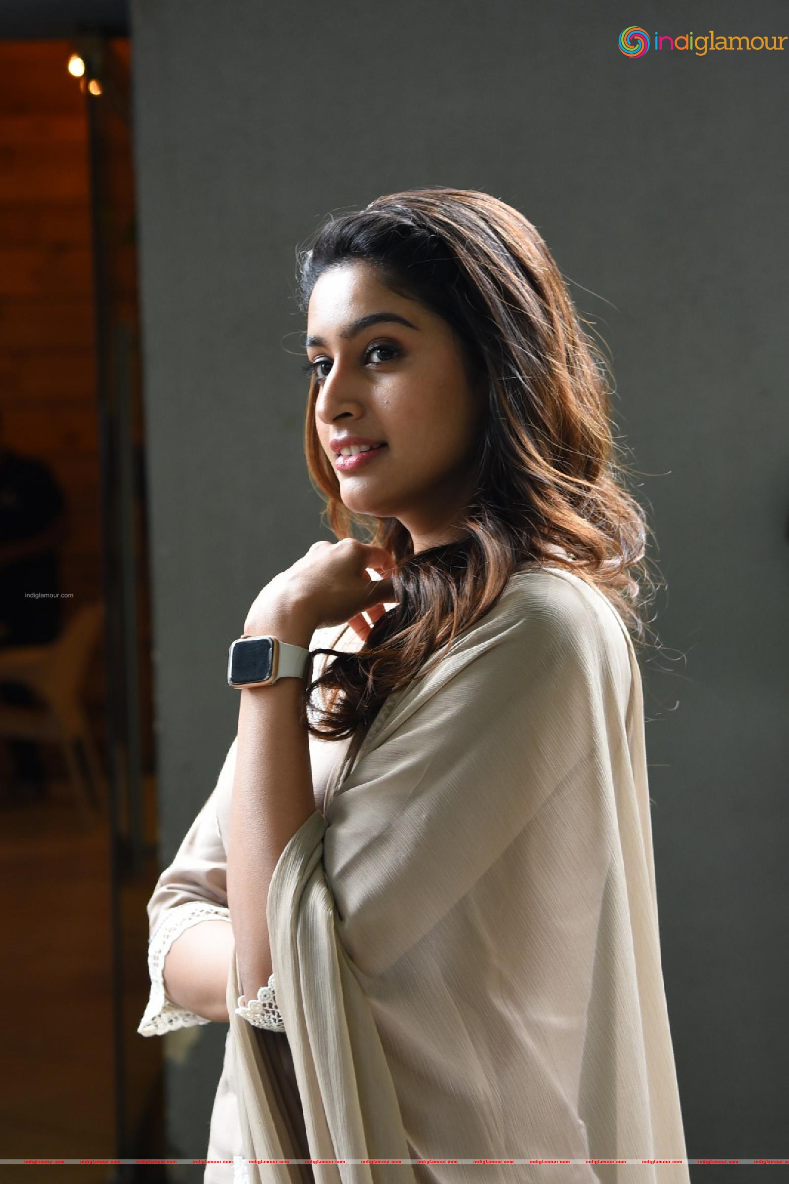 Tanya Ravichandran Actress hd photo