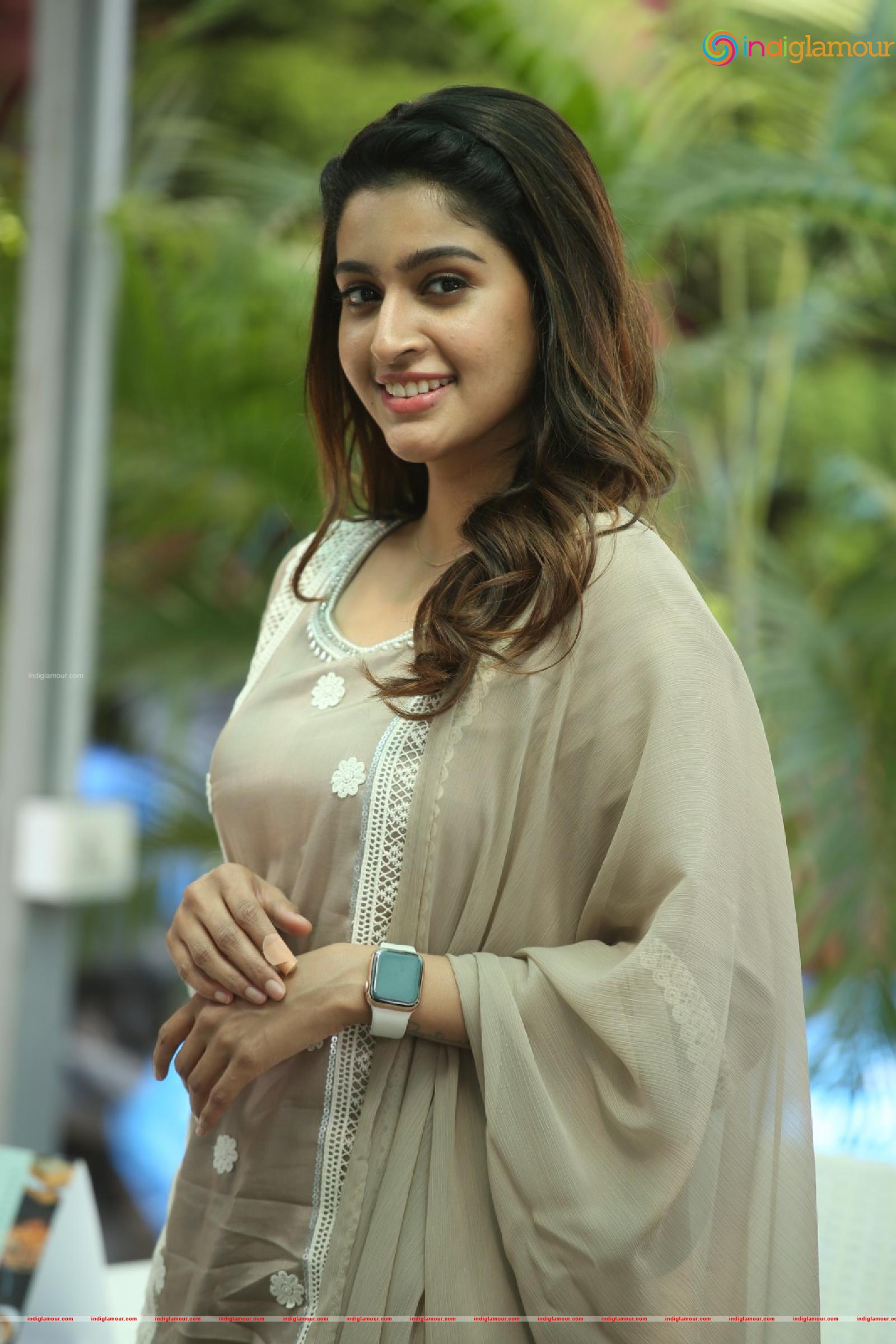 Tanya Ravichandran Actress hd photo