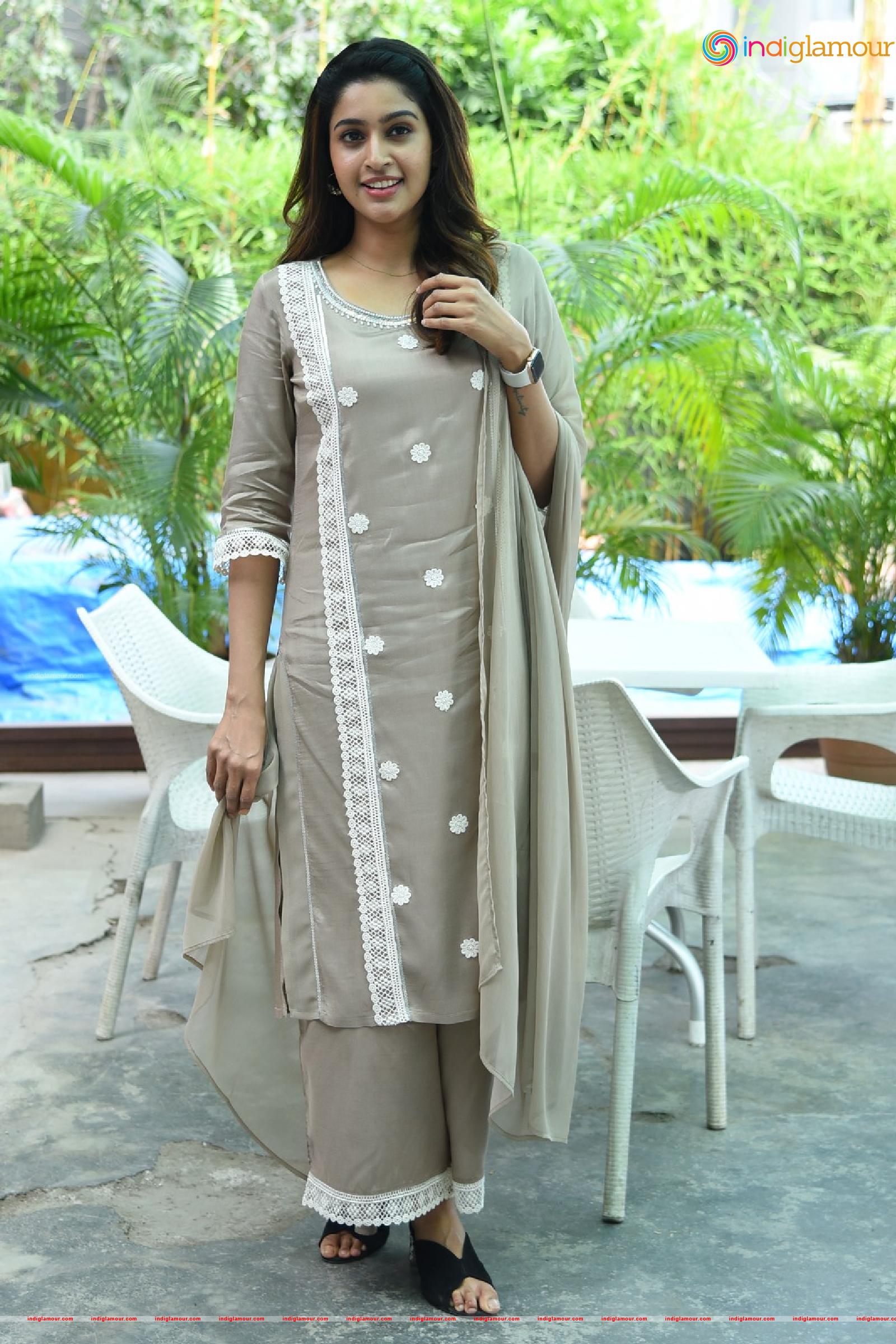 Tanya Ravichandran Actress hd photo