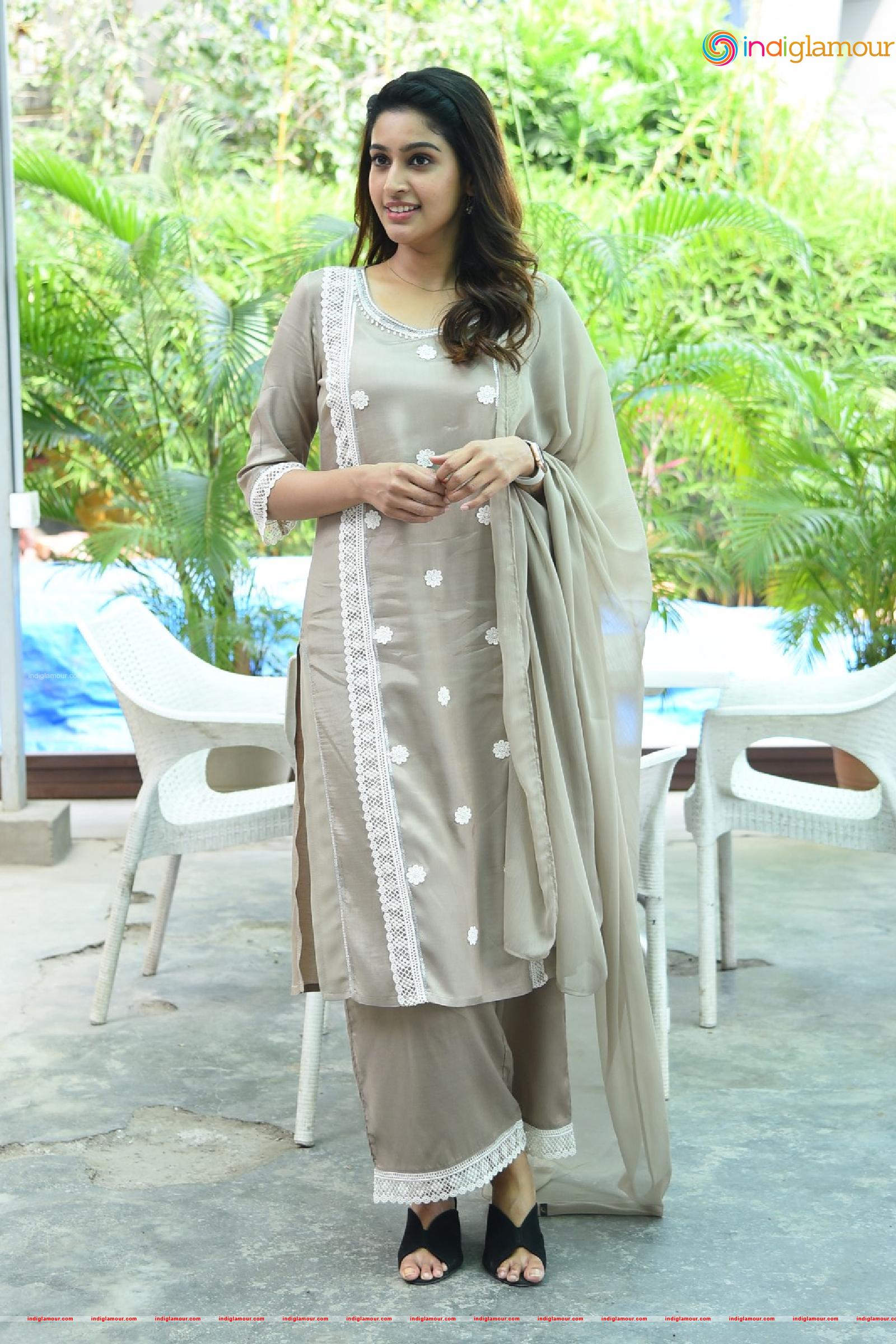 Tanya Ravichandran Actress hd photo