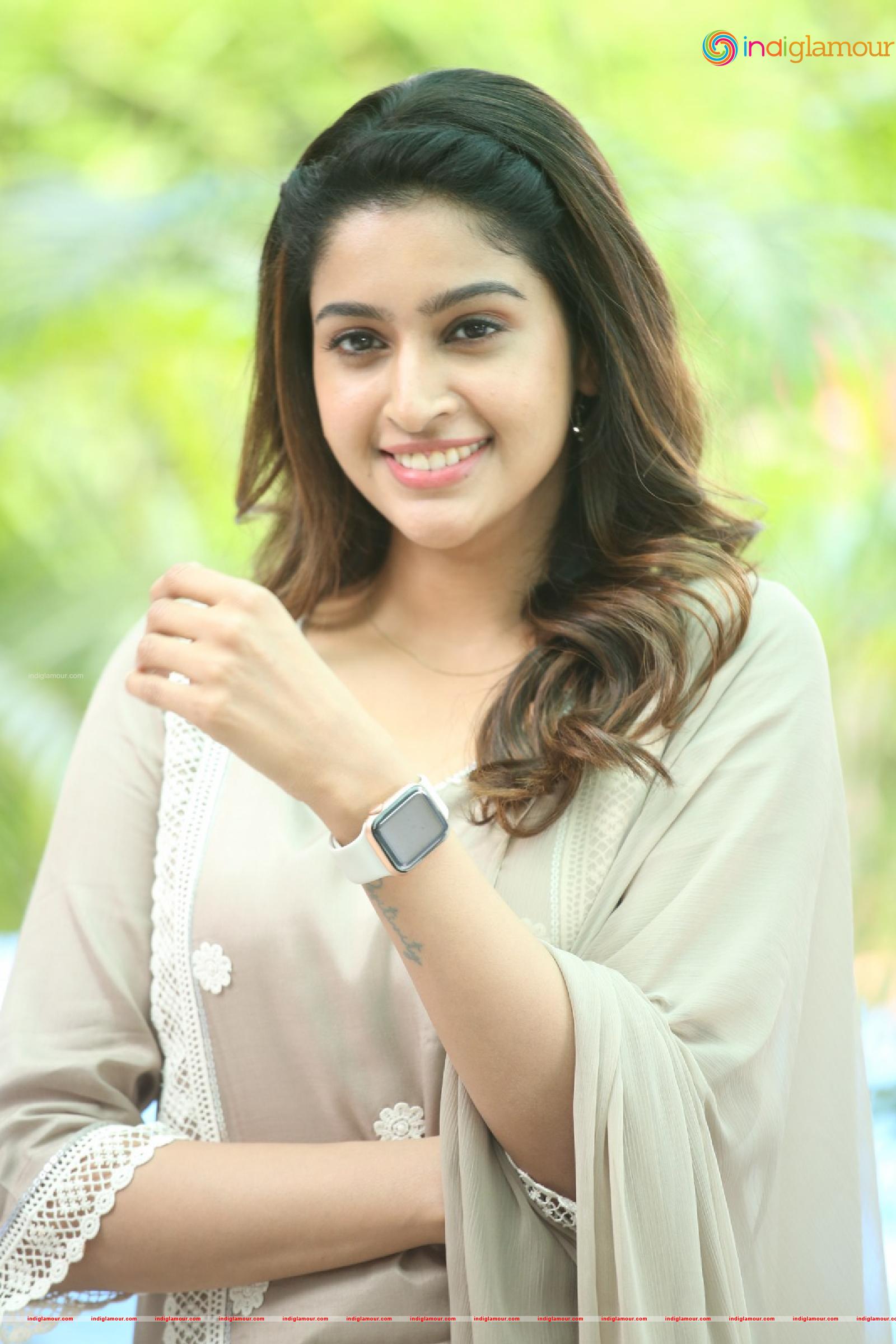 Tanya Ravichandran Actress hd photo