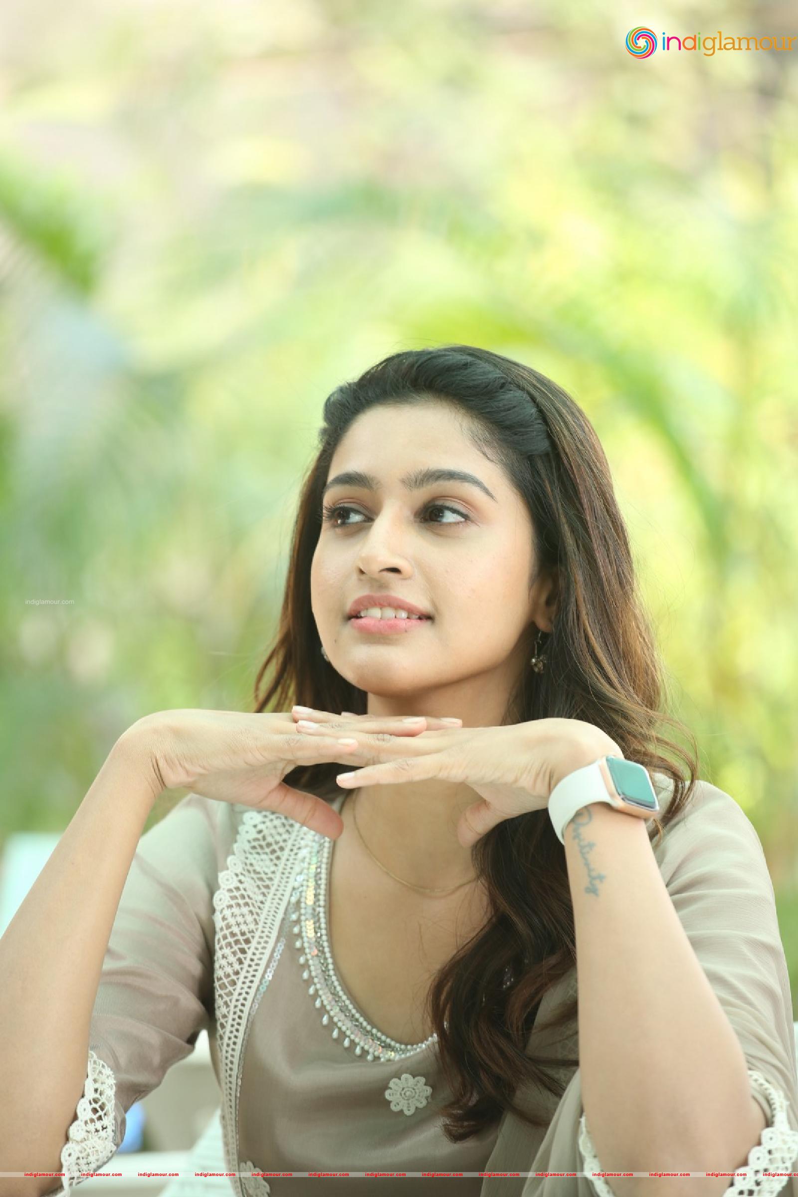 Tanya Ravichandran Actress hd photo
