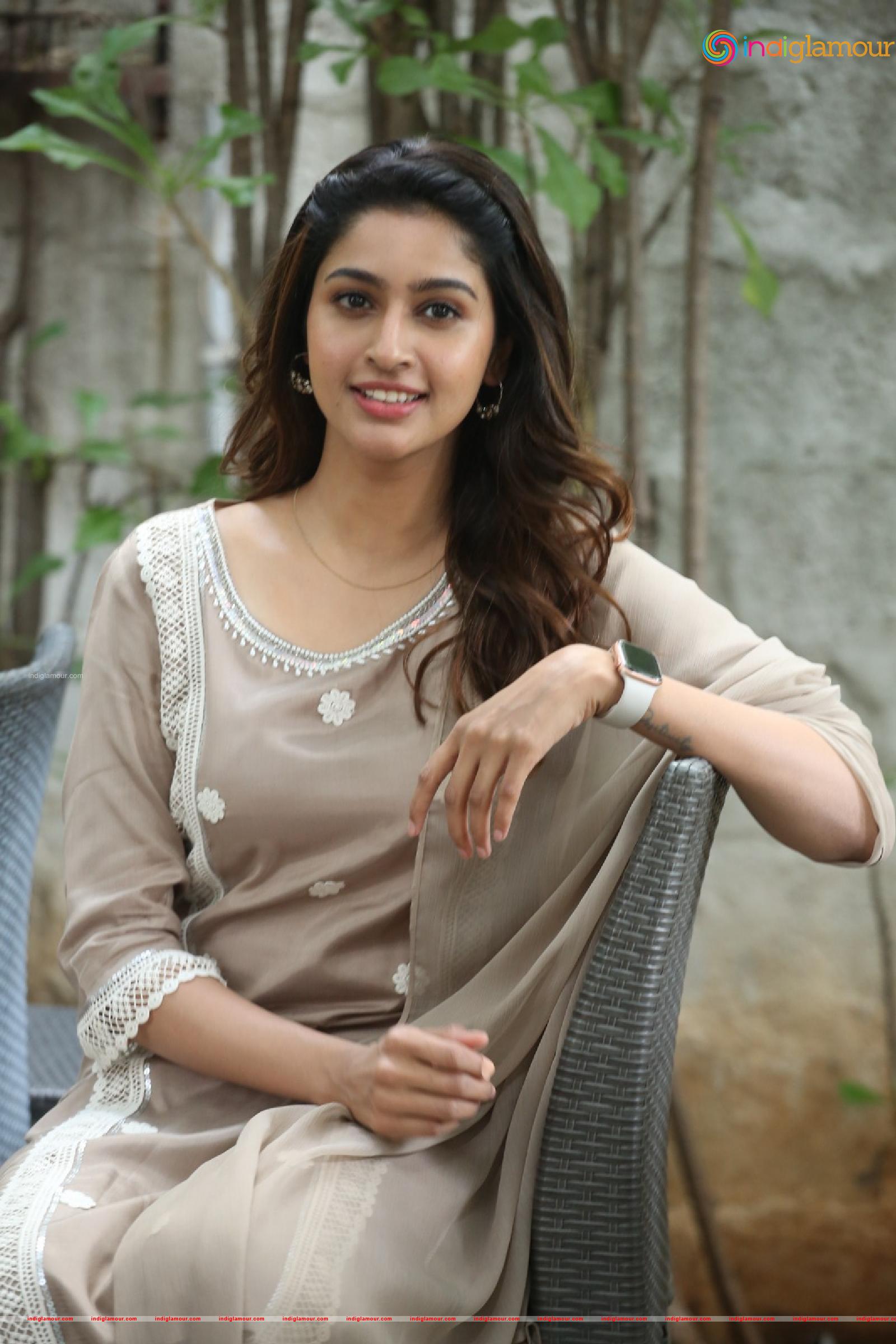 Tanya Ravichandran Actress hd photo