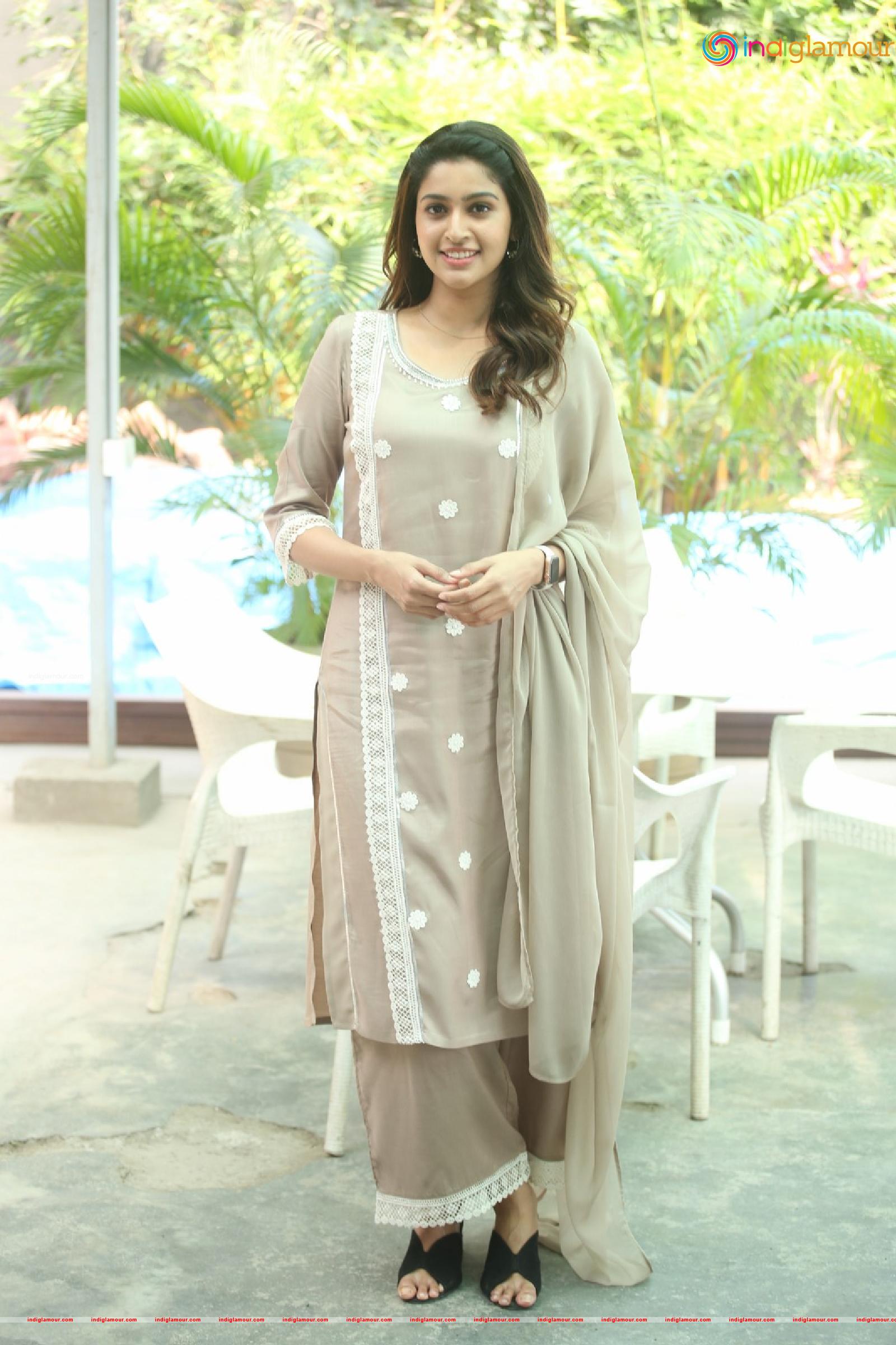 Tanya Ravichandran Actress hd photo
