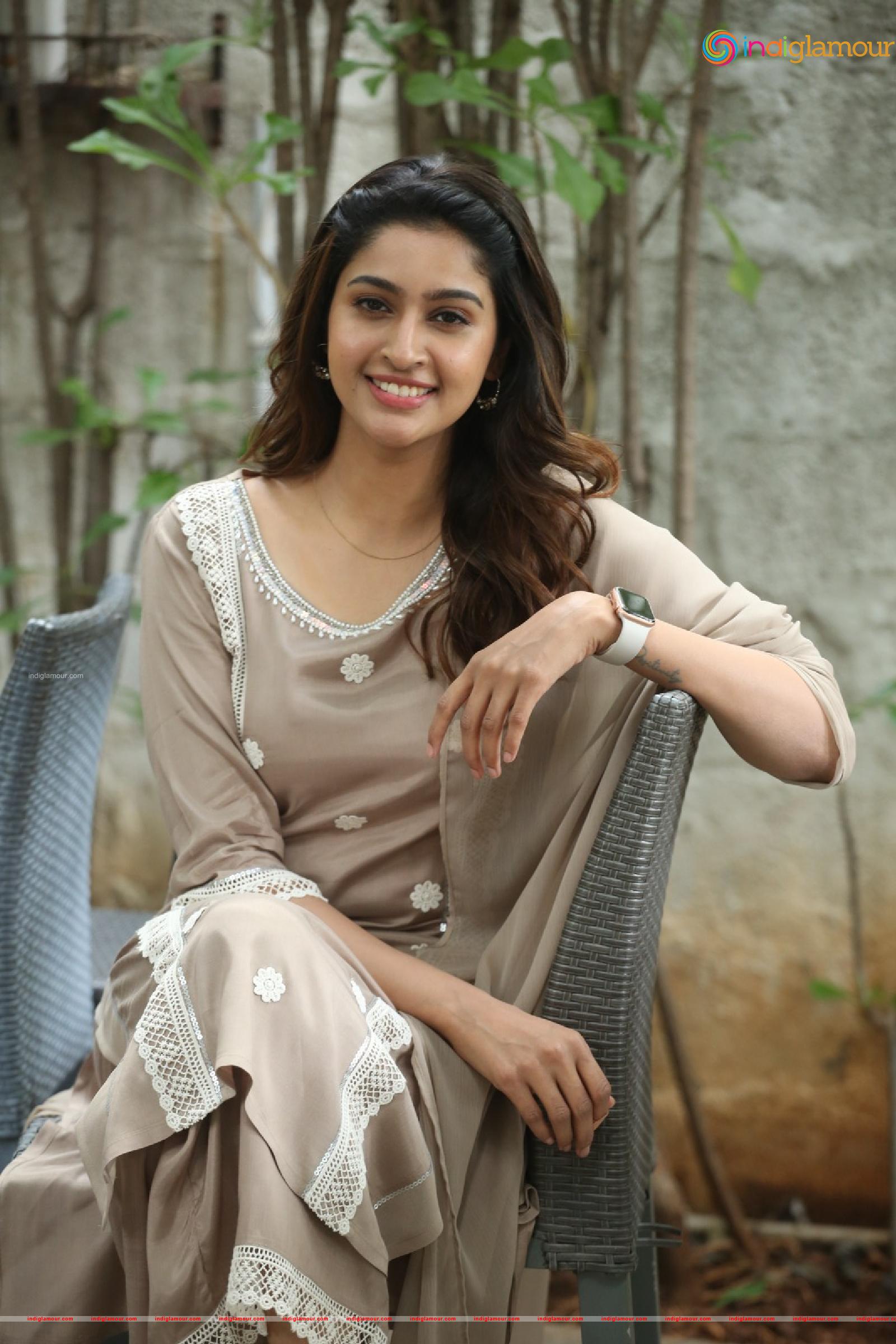 Tanya Ravichandran Actress hd photo