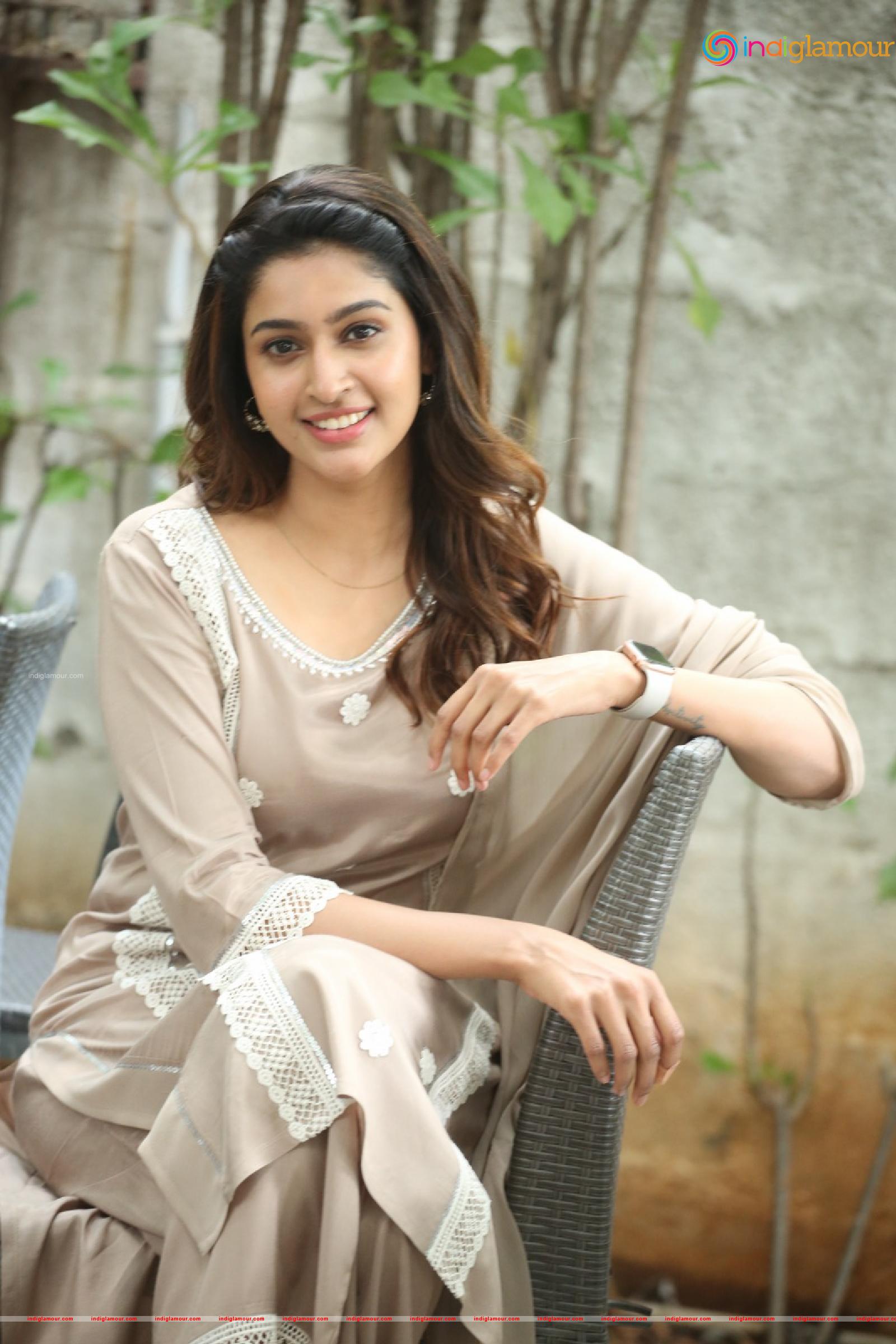 Tanya Ravichandran Actress hd photo