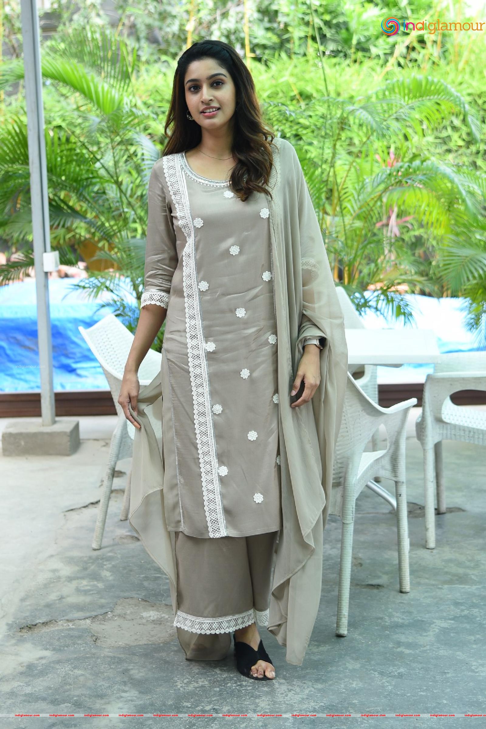 Tanya Ravichandran Actress hd photo