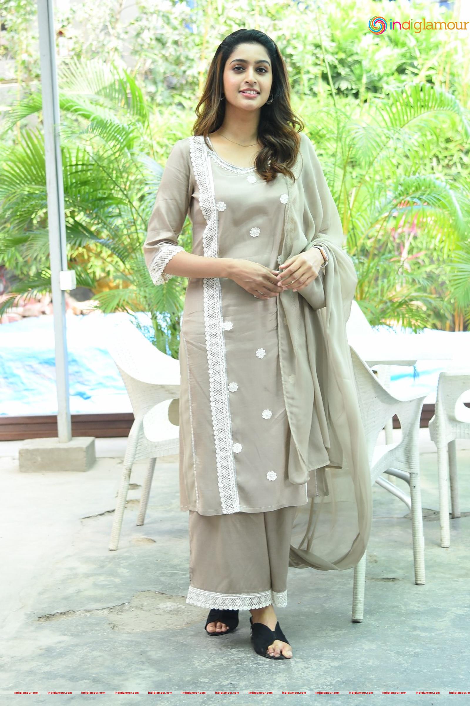 Tanya Ravichandran Actress hd photo