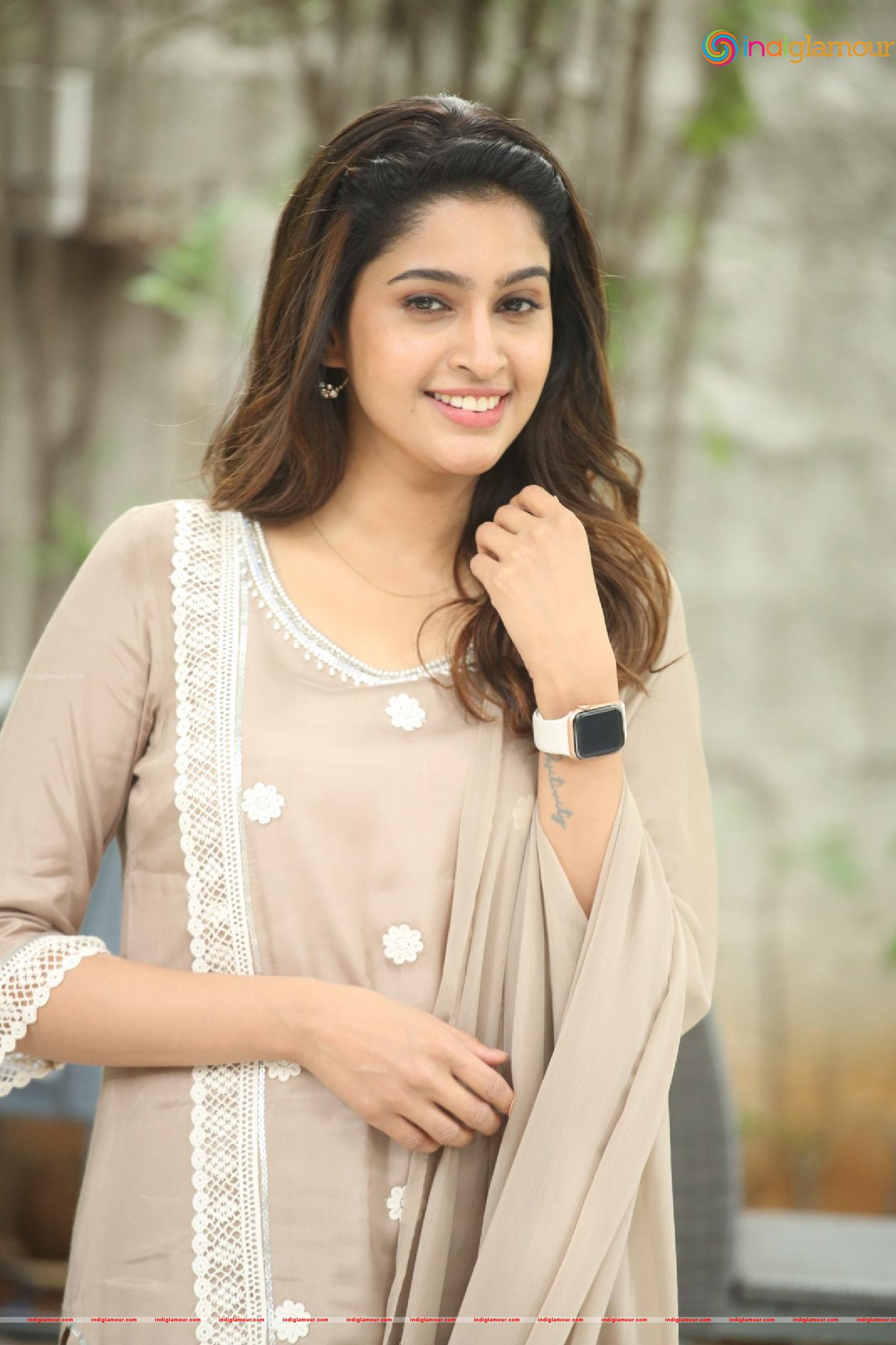 Tanya Ravichandran Actress hd photo