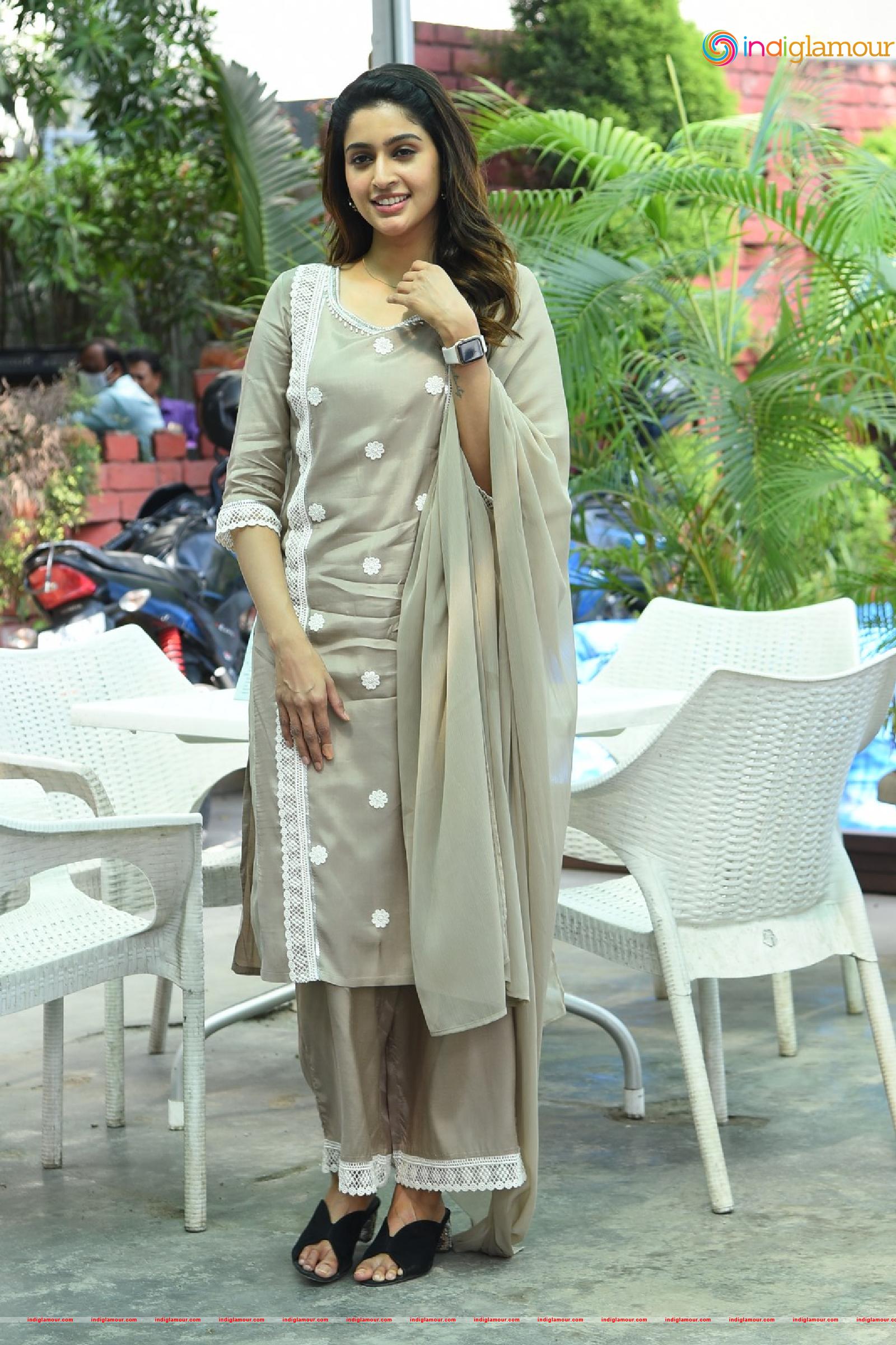 Tanya Ravichandran Actress hd photo