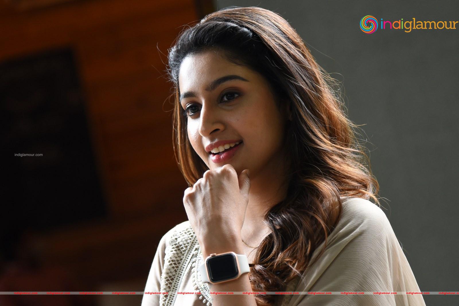 Tanya Ravichandran Actress hd photo