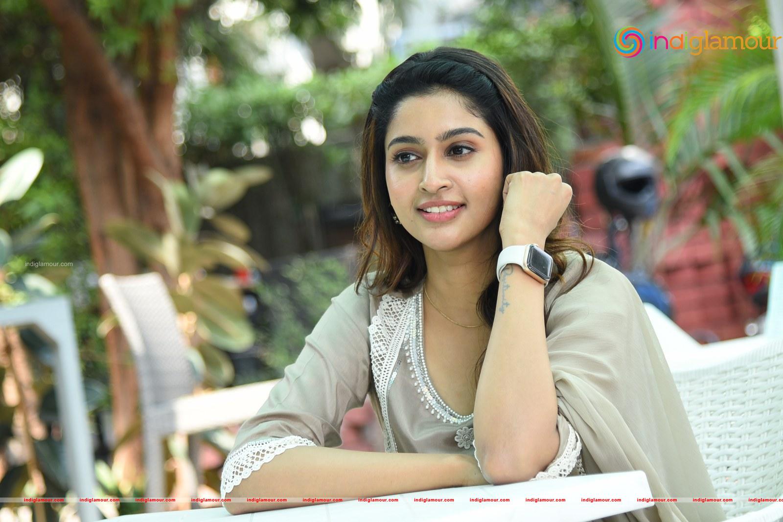 Tanya Ravichandran Actress hd photo