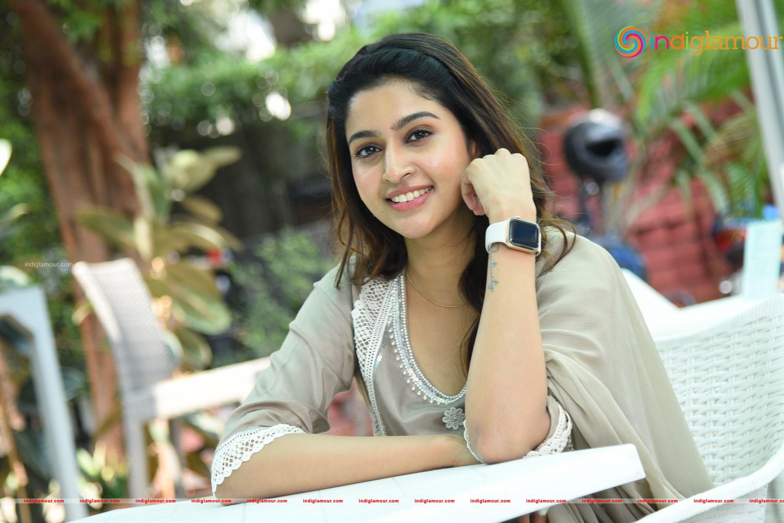 Tanya Ravichandran Actress hd photo