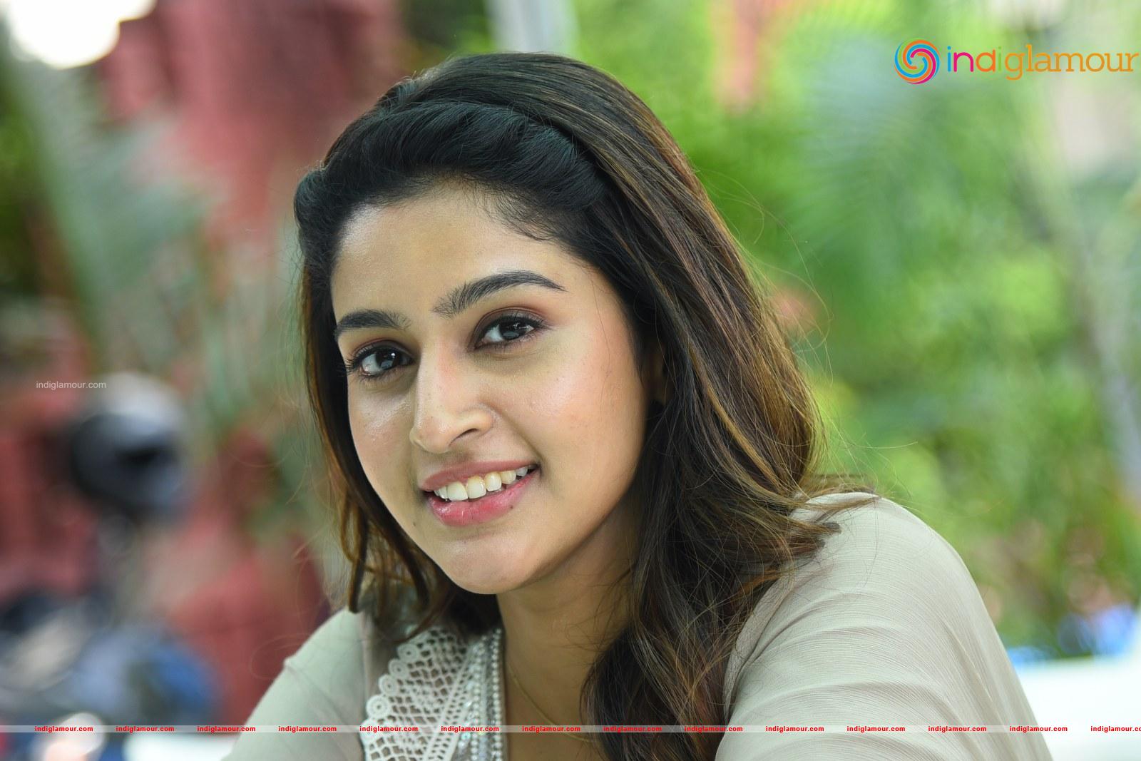 Tanya Ravichandran Actress hd photo