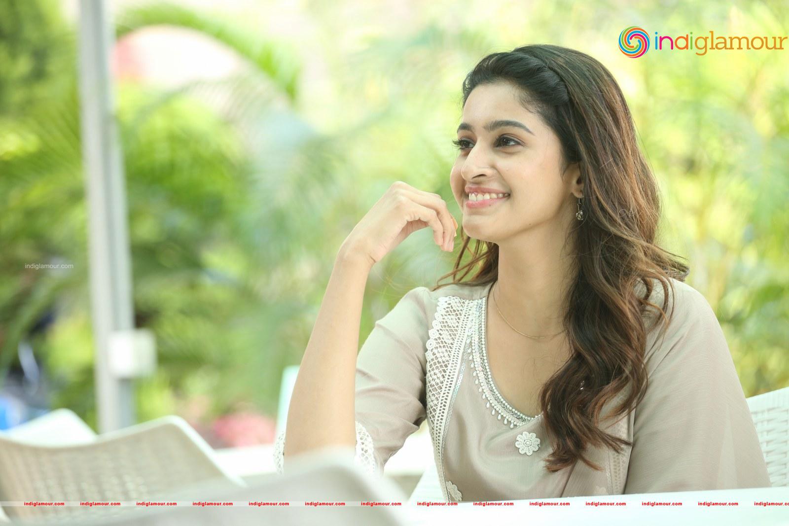 Tanya Ravichandran Actress hd photo