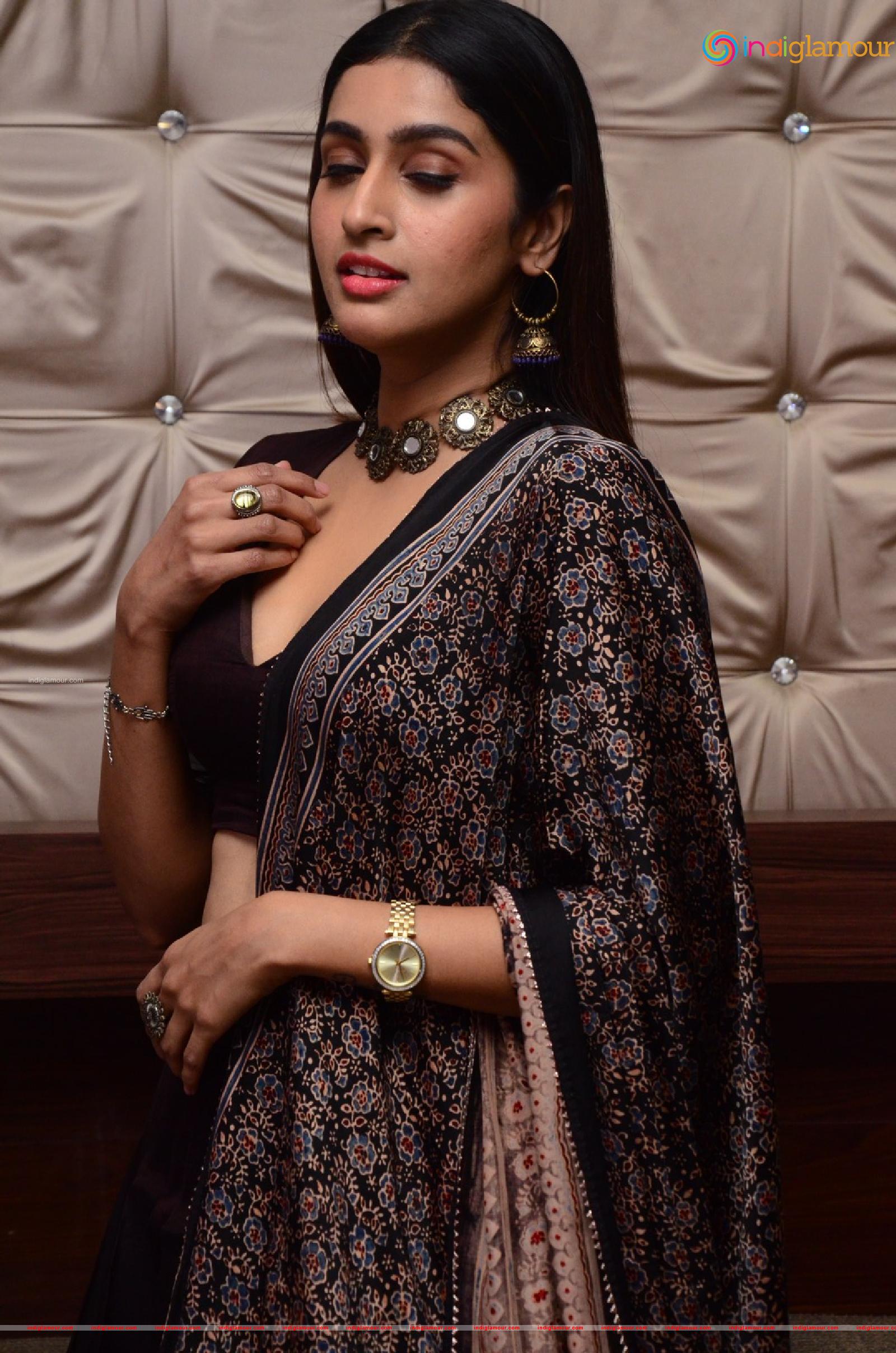 Tanya Ravichandran Actress hd photo