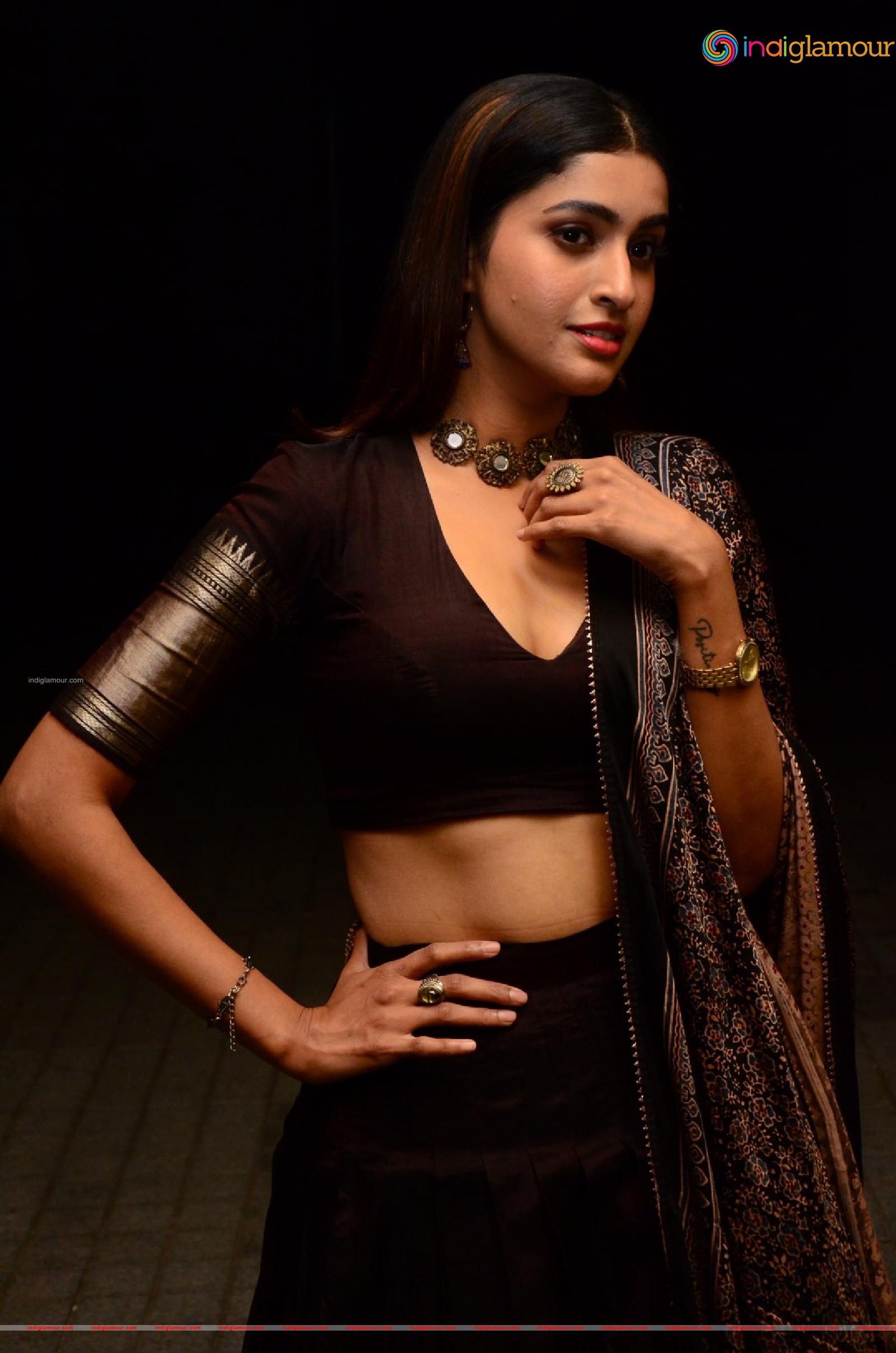 Tanya Ravichandran Actress hd photo