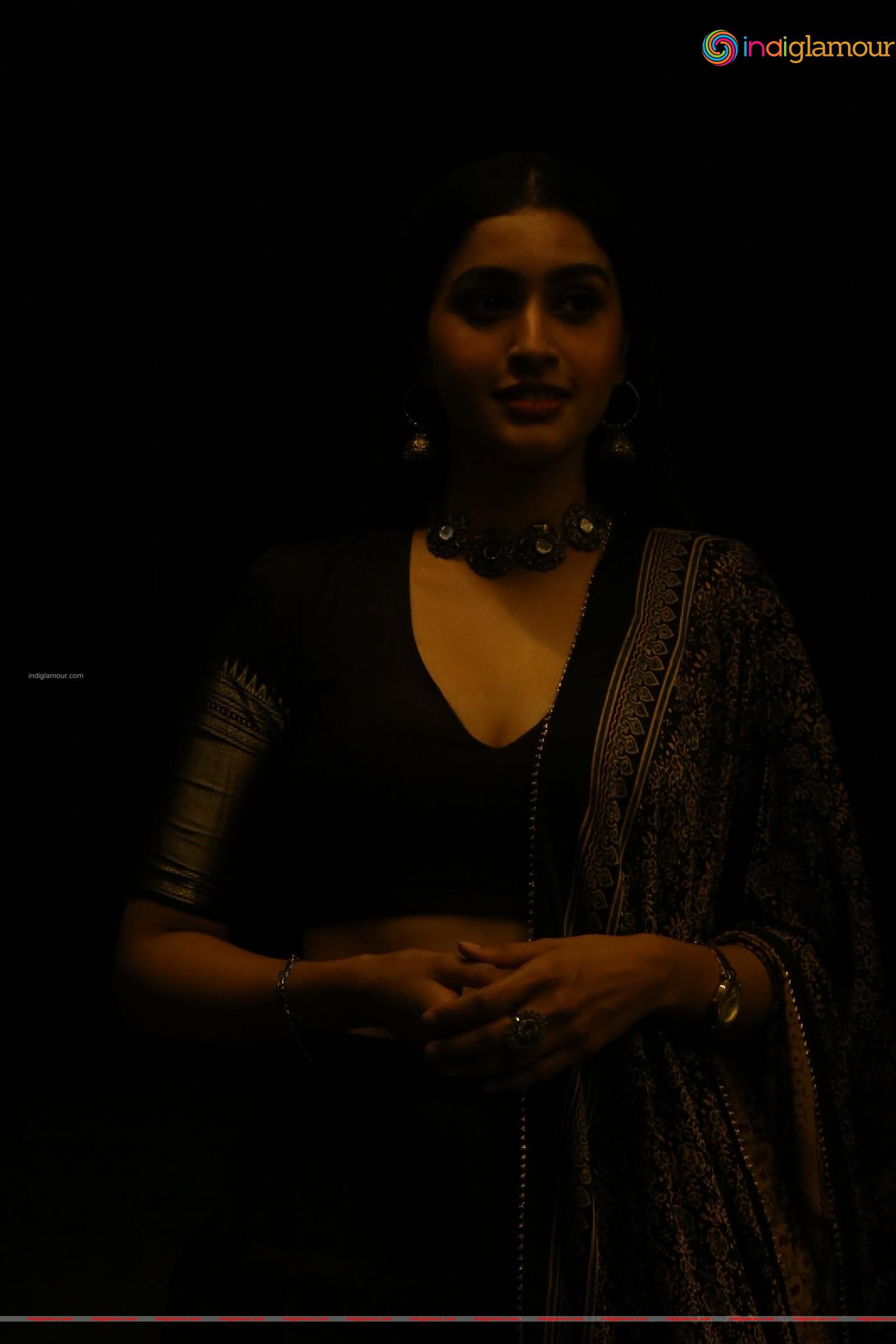 Tanya Ravichandran Actress hd photo