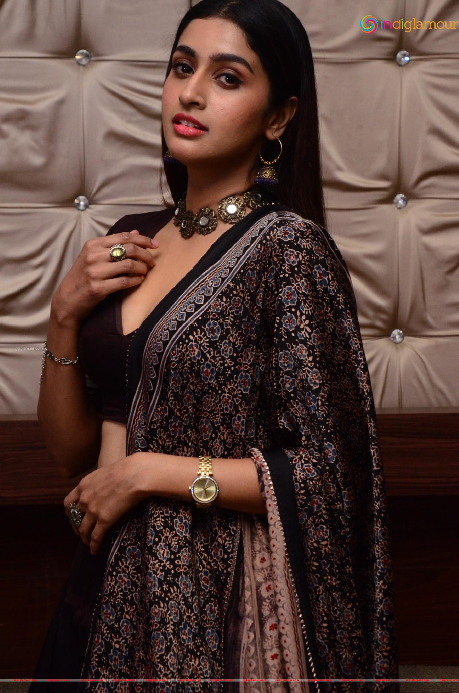 Tanya Ravichandran Actress hd photo