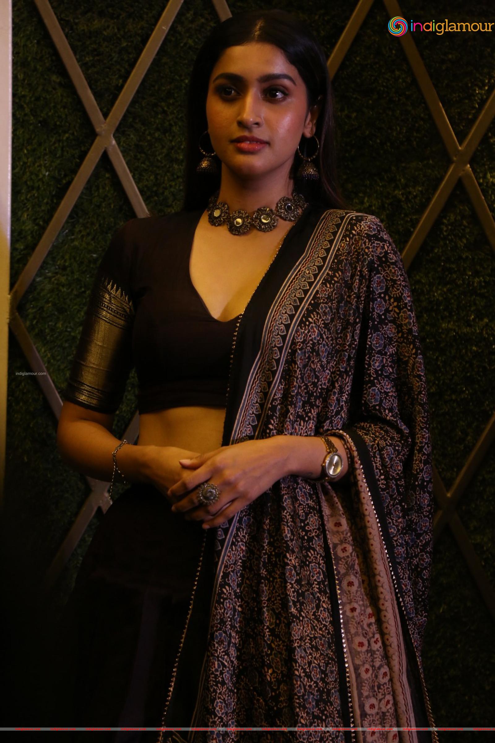 Tanya Ravichandran Actress hd photo