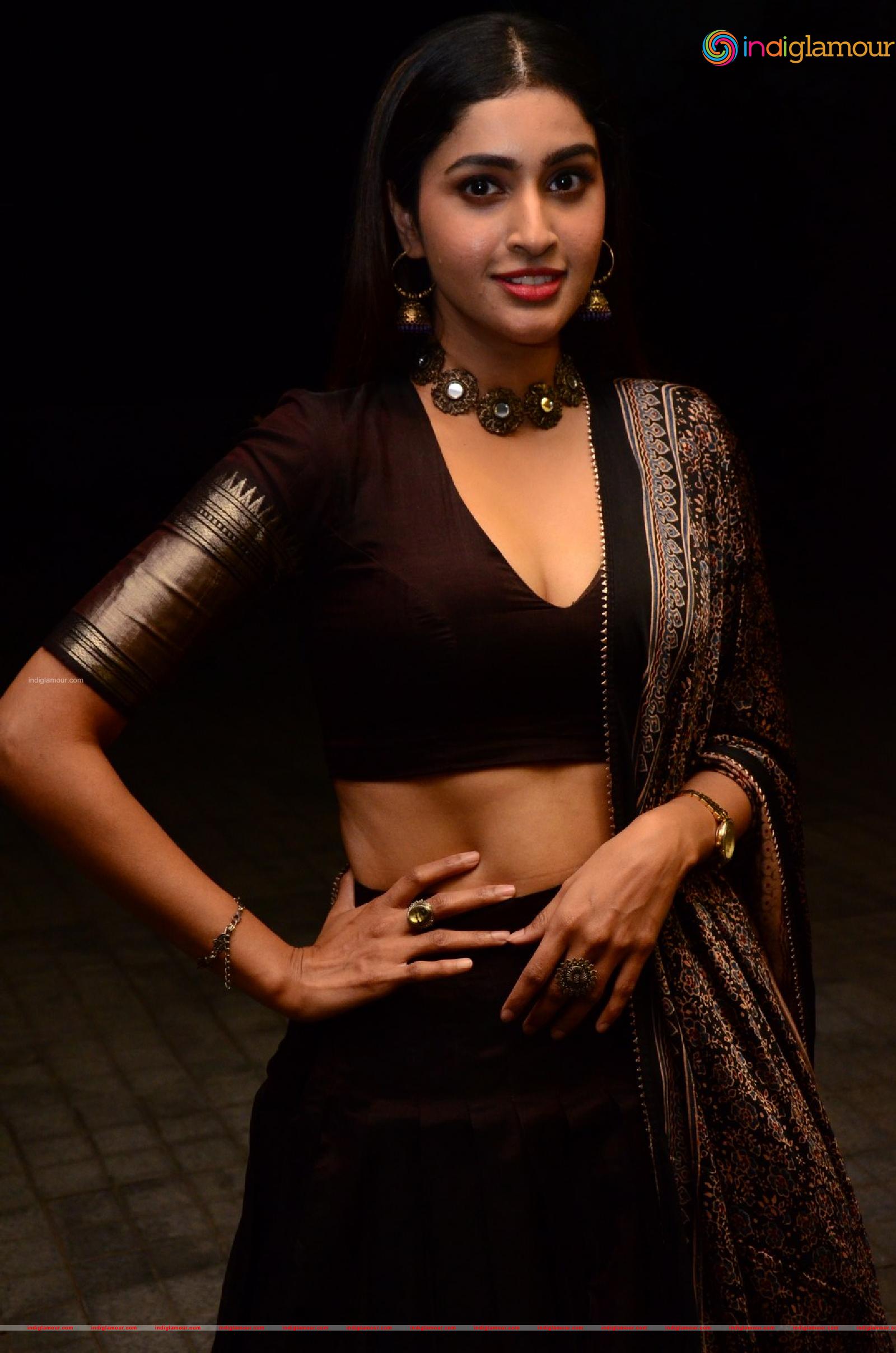 Tanya Ravichandran Actress hd photo