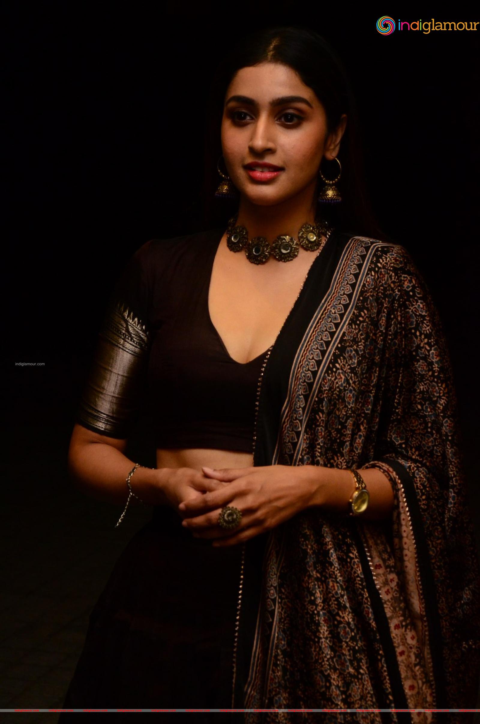Tanya Ravichandran Actress hd photo