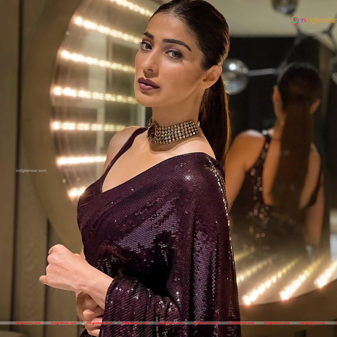 Raai Laxmi Actress hd photo