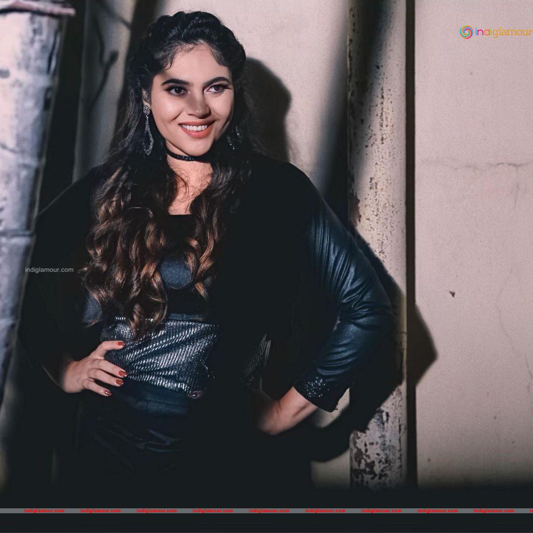 Sherin Actress hd photo